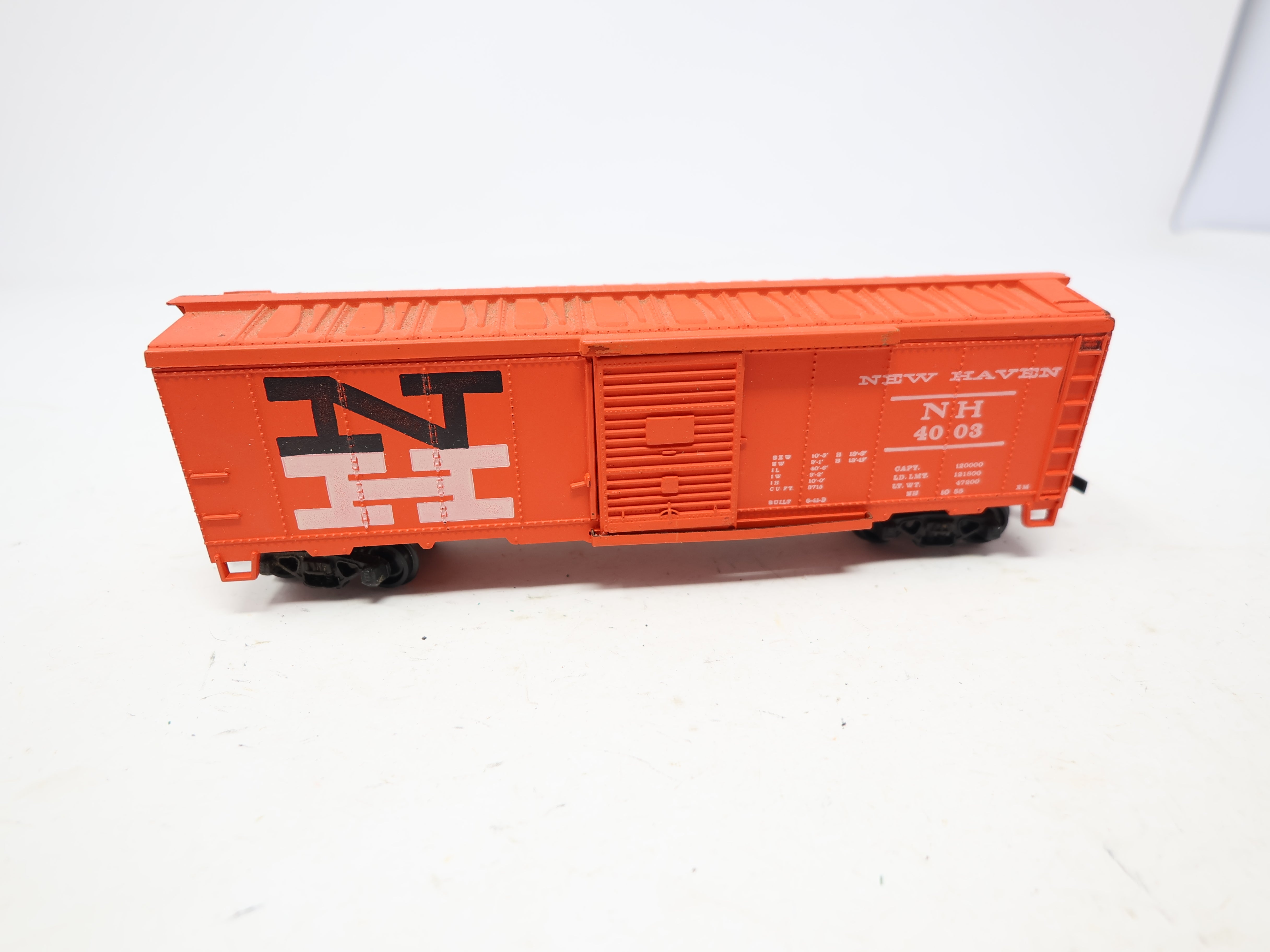 USED REVELL HO Scale, 40' Box Car, New Haven NH #4003