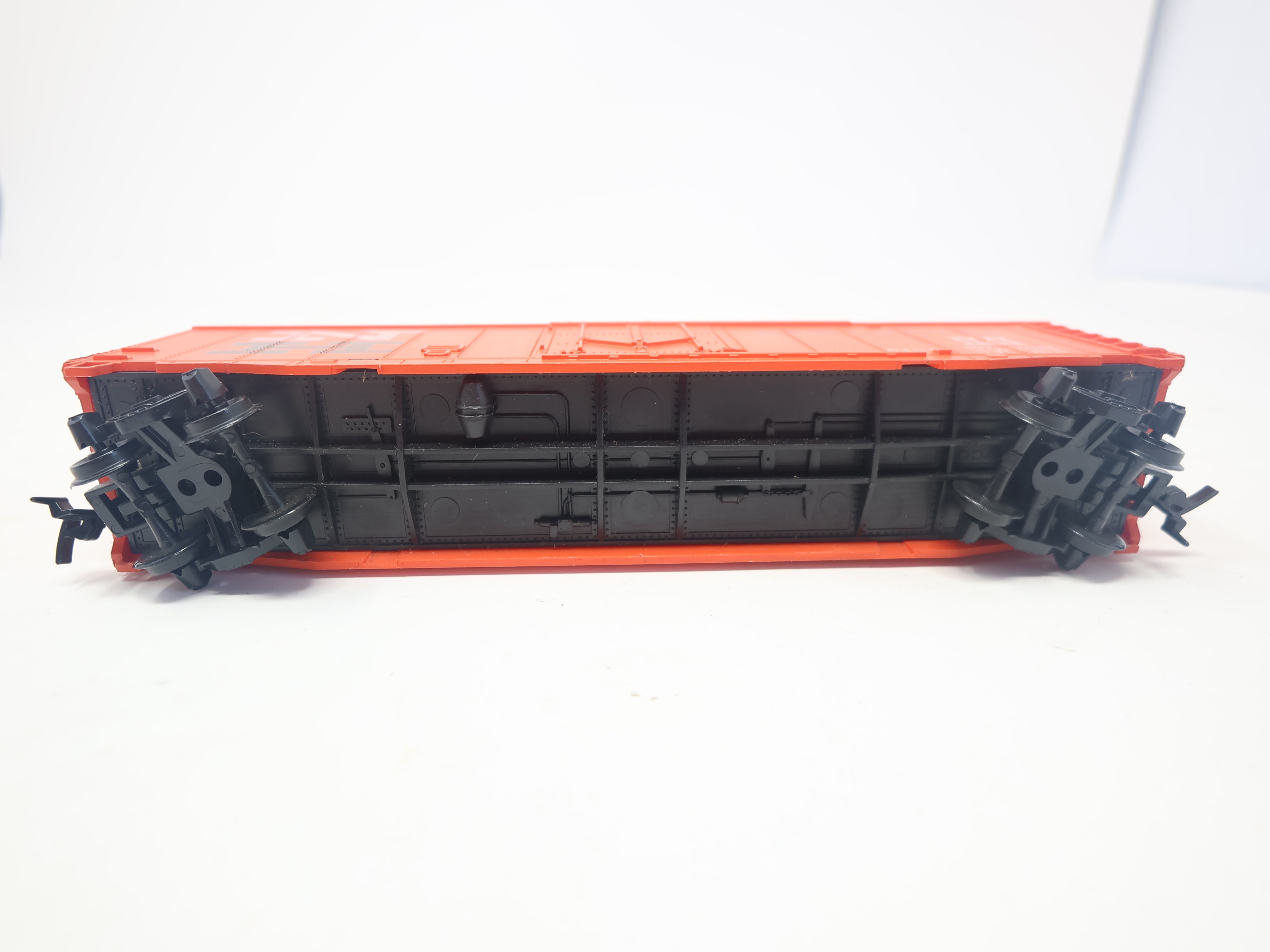 USED Tyco HO Scale, 50' Box Car, New Haven NH #35688