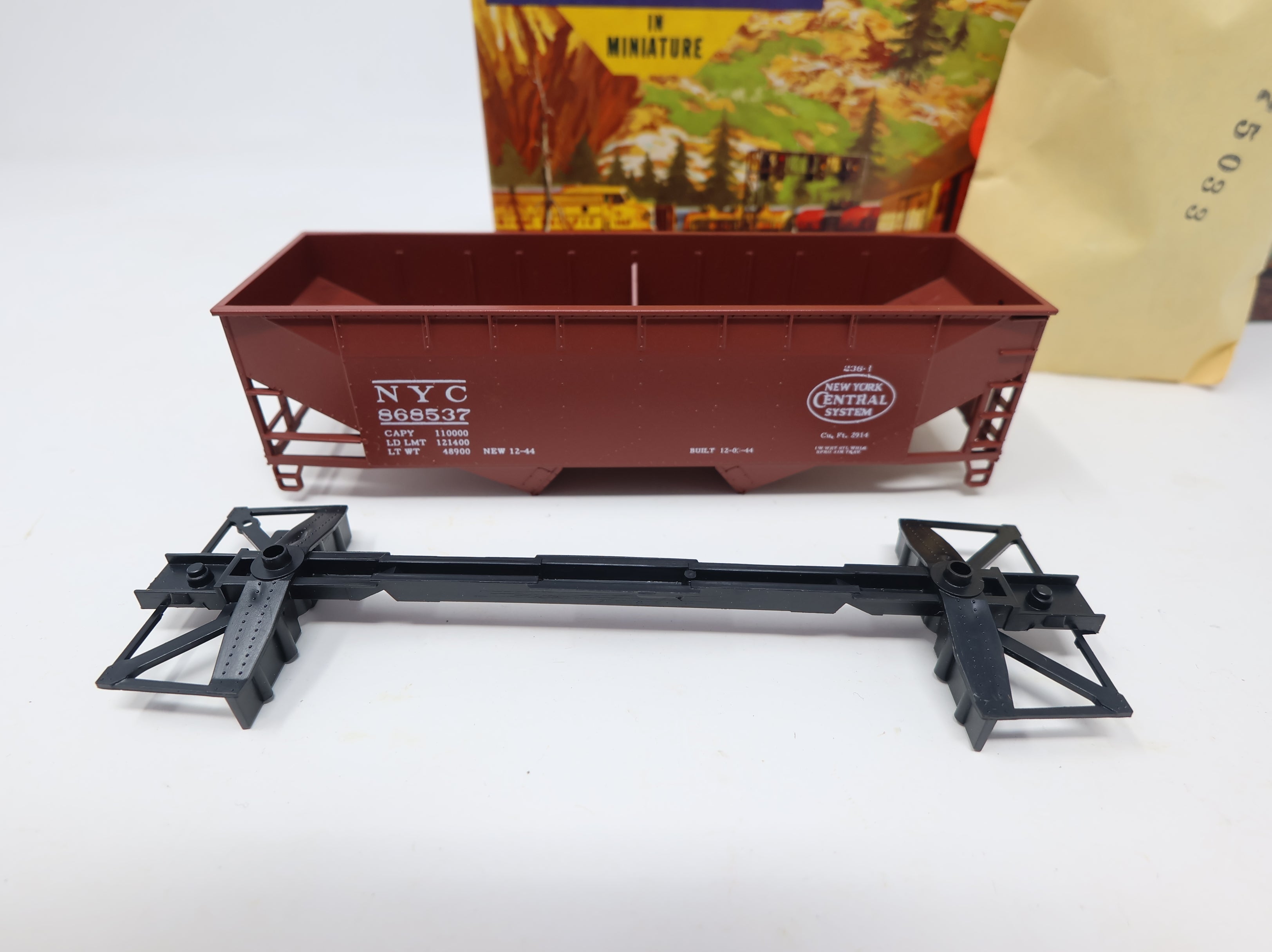 USED Athearn HO Scale 34' 2 Bay Flat-End Hopper New York Central NYC #868537 Bev-Bel KIT