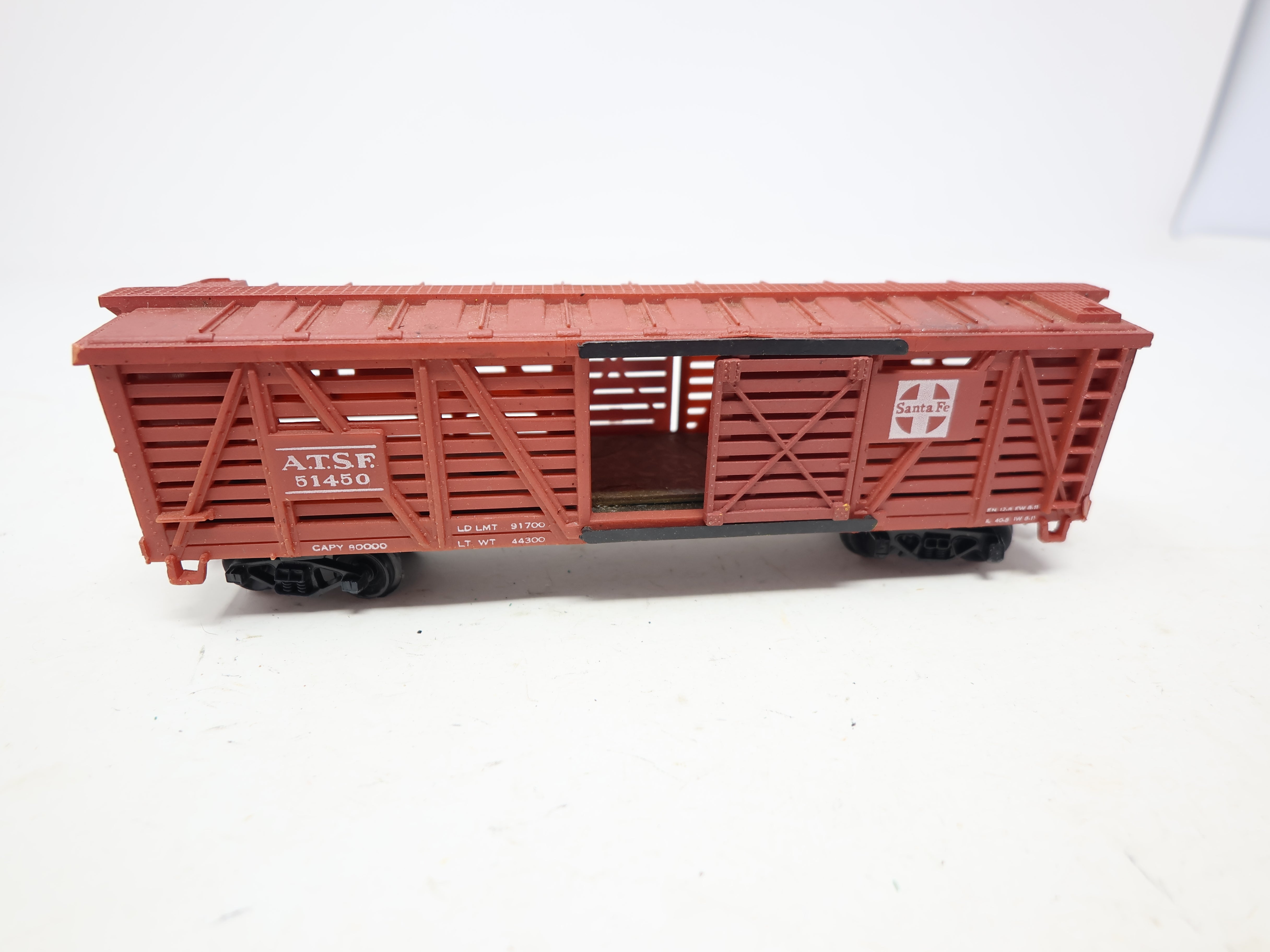 USED HO Scale, 40' Stock Car, Santa Fe ATSF #51450