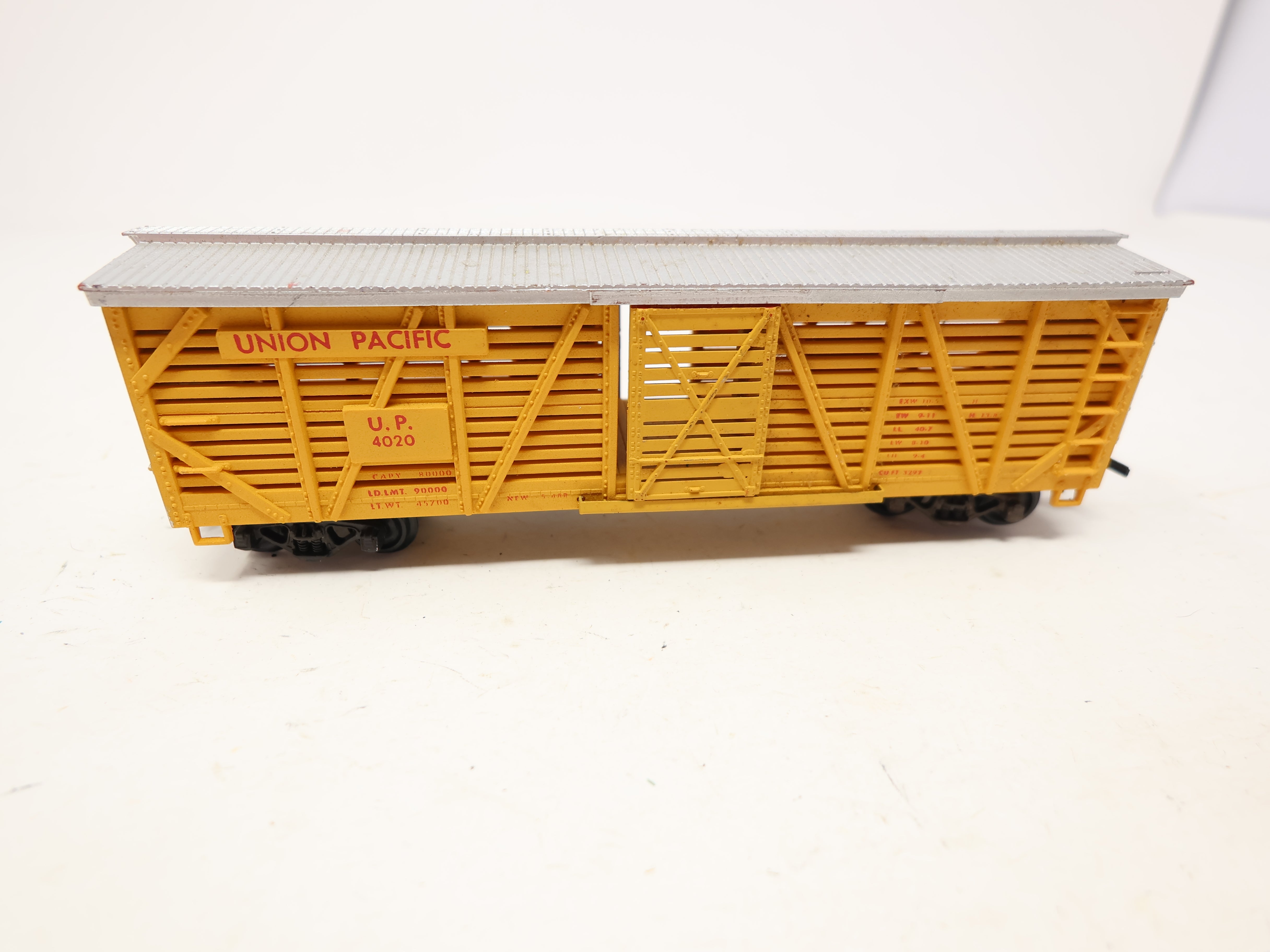 USED REVELL HO Scale, 40' Stock Car, Union Pacific UP #4020