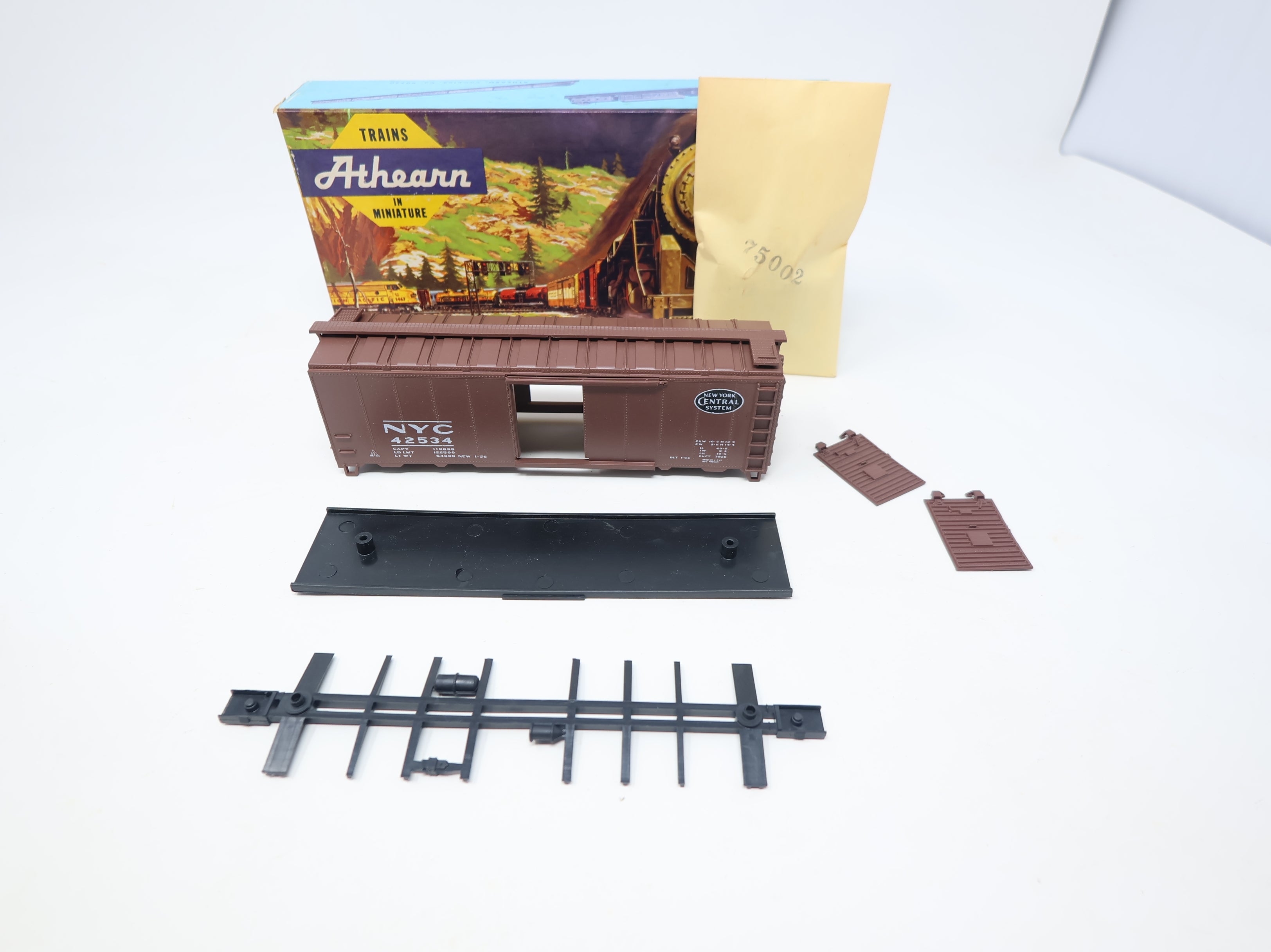 USED Athearn HO Scale 40' Steel Box Car New York Central NYC #42534 Bev-Bel KIT