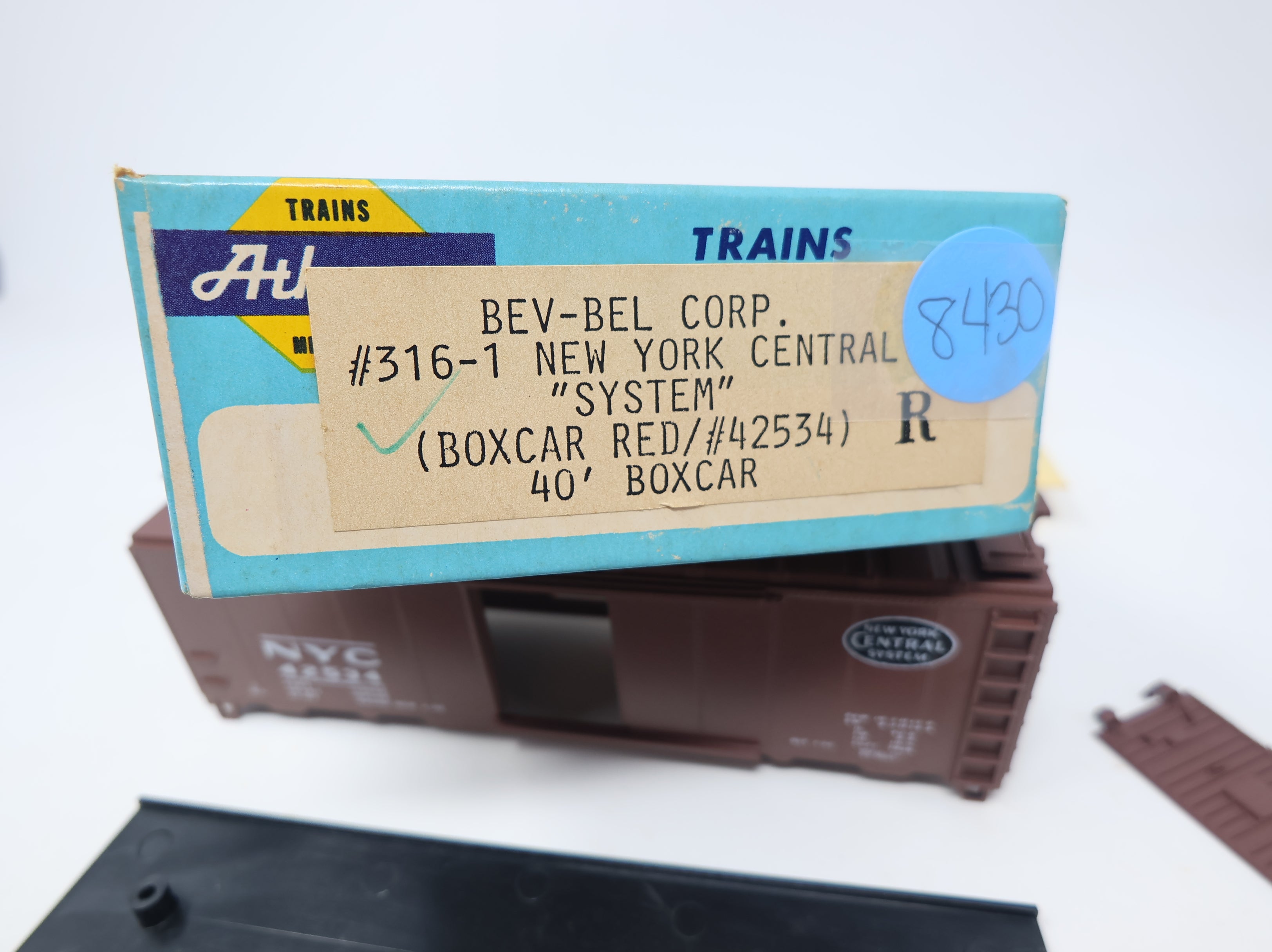 USED Athearn HO Scale 40' Steel Box Car New York Central NYC #42534 Bev-Bel KIT