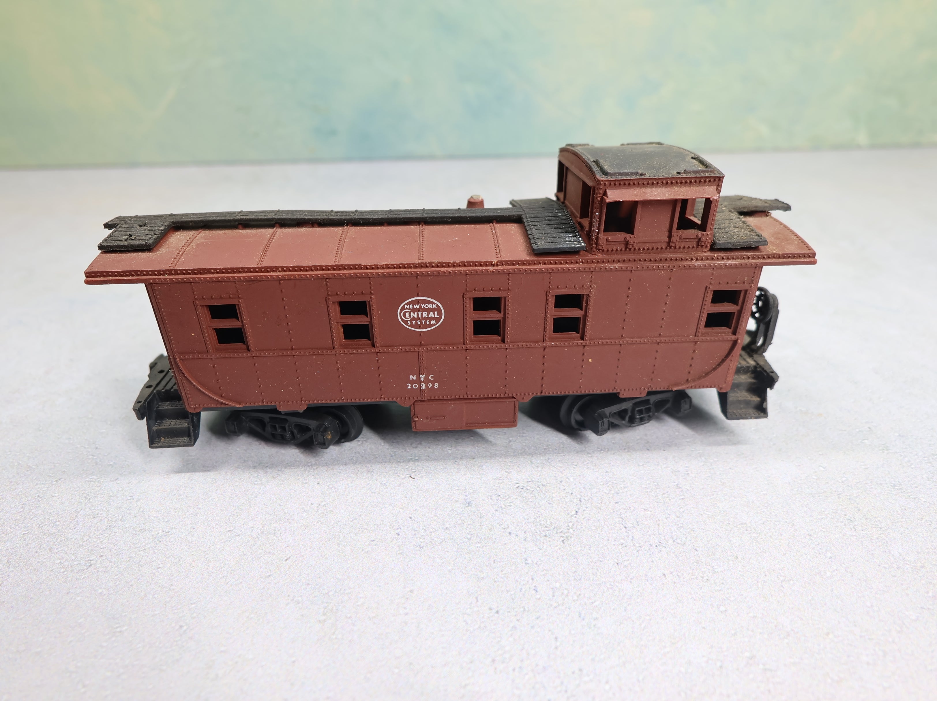 USED AHM HO Scale Caboose New York Central NYC #20298