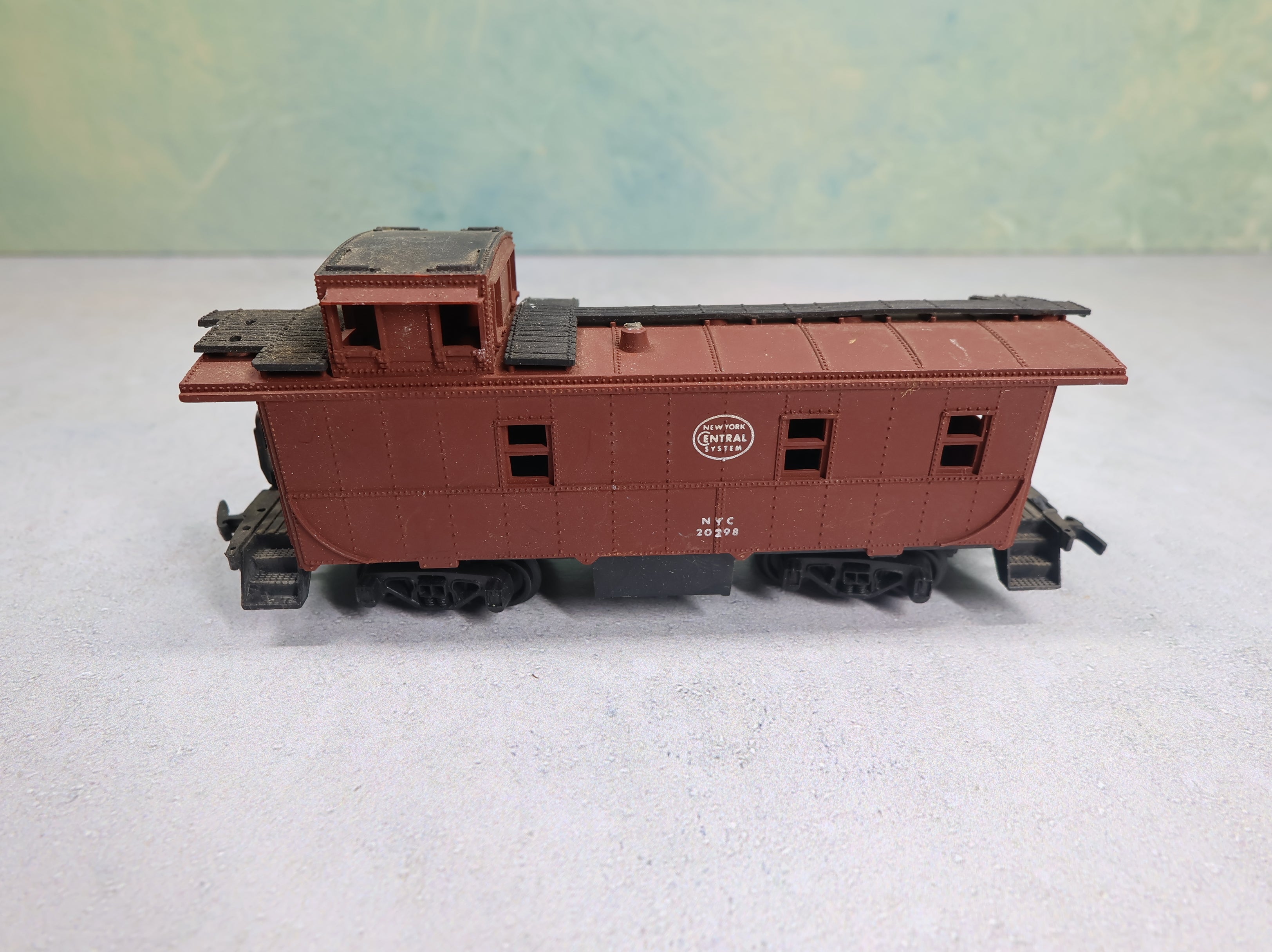 USED AHM HO Scale Caboose New York Central NYC #20298