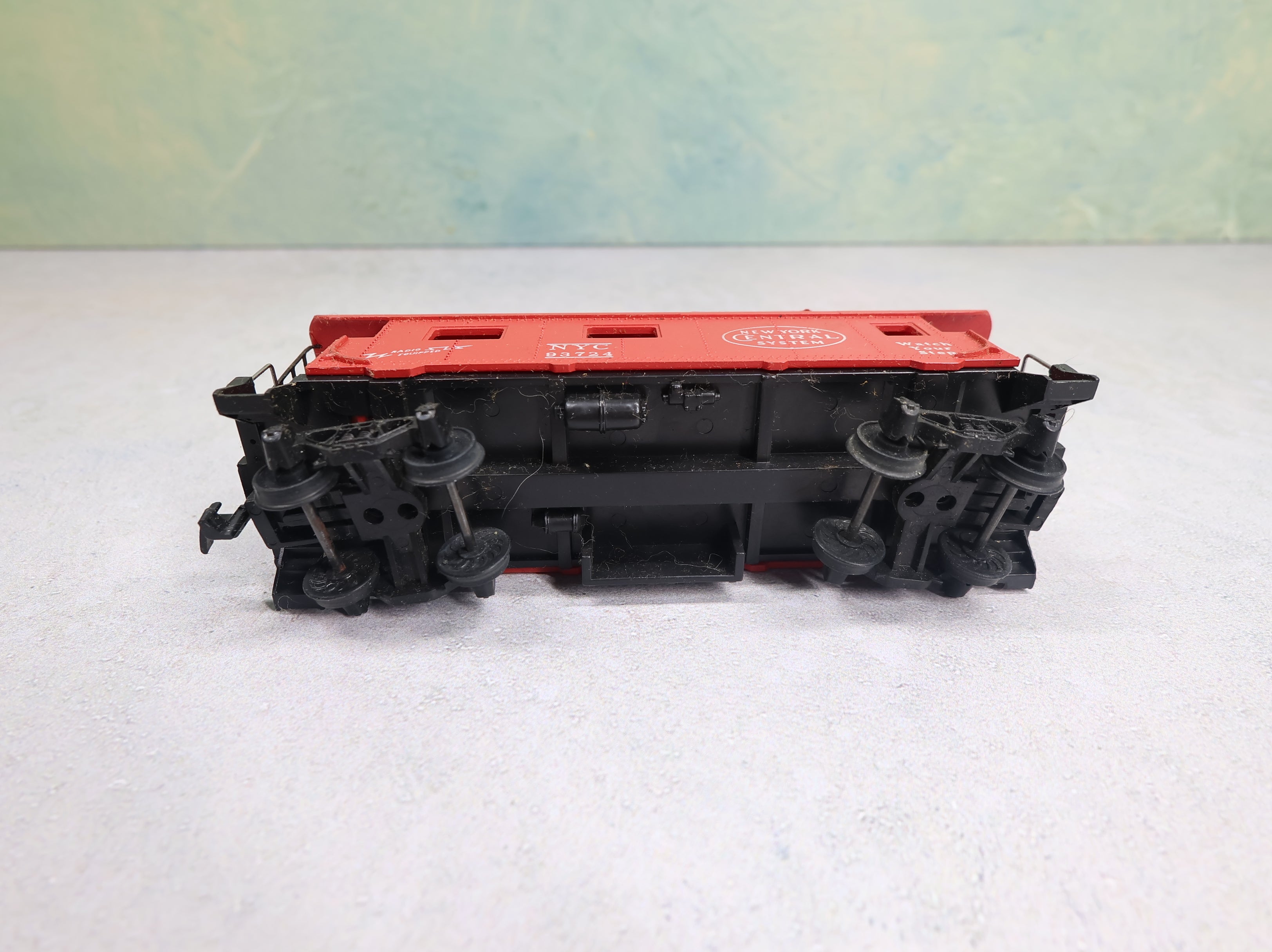 USED HO Scale Caboose New York Central NYC #93724