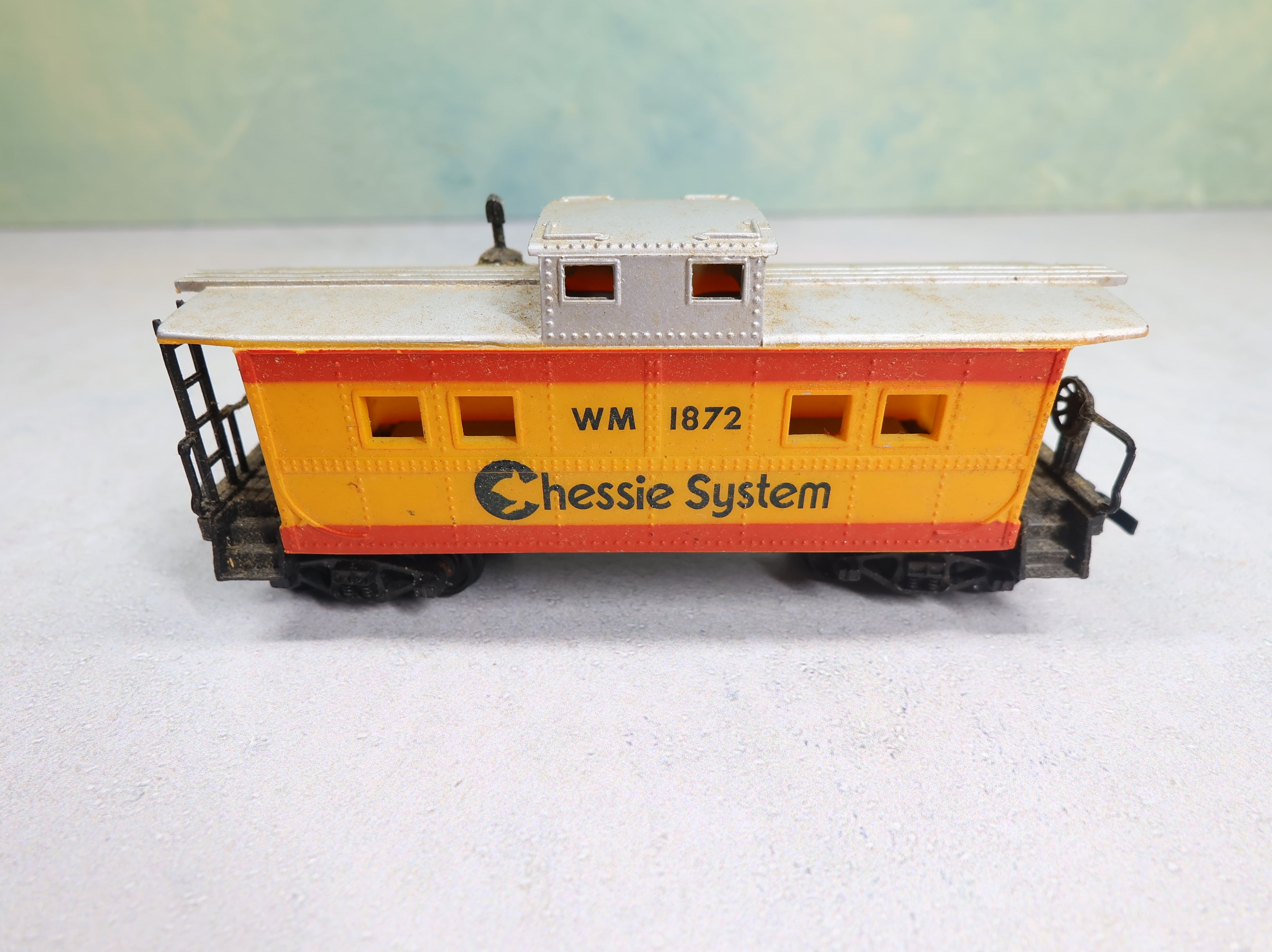 USED Life-Like HO Scale Caboose Chessie System WM #1872