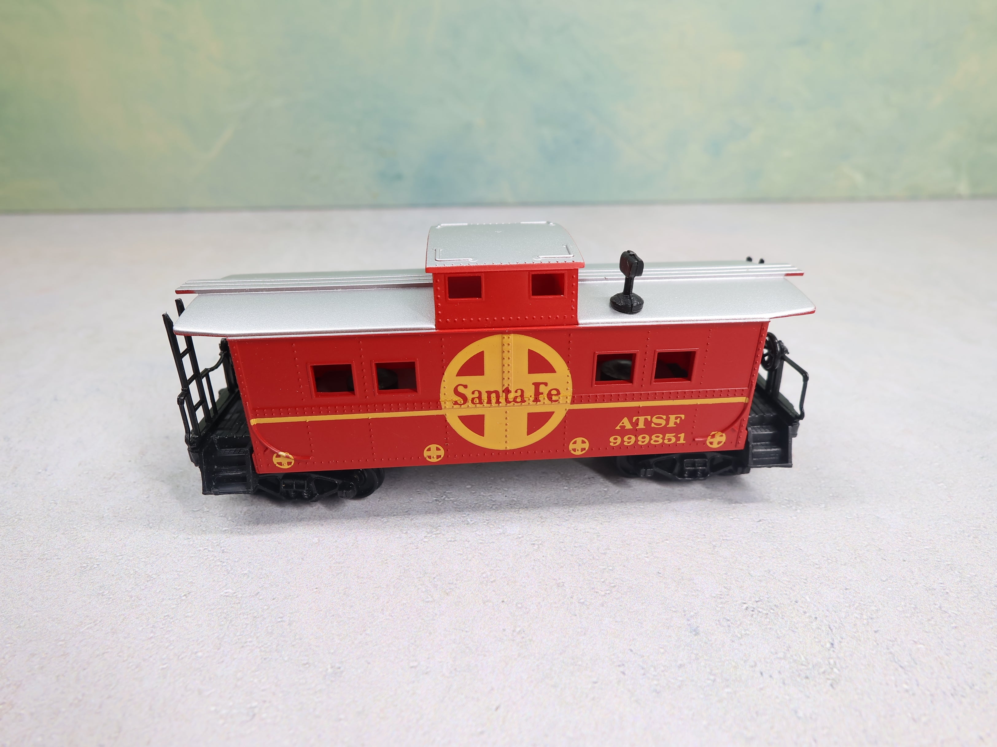 USED Life-Like HO Scale Caboose Santa Fe ATSF #999851