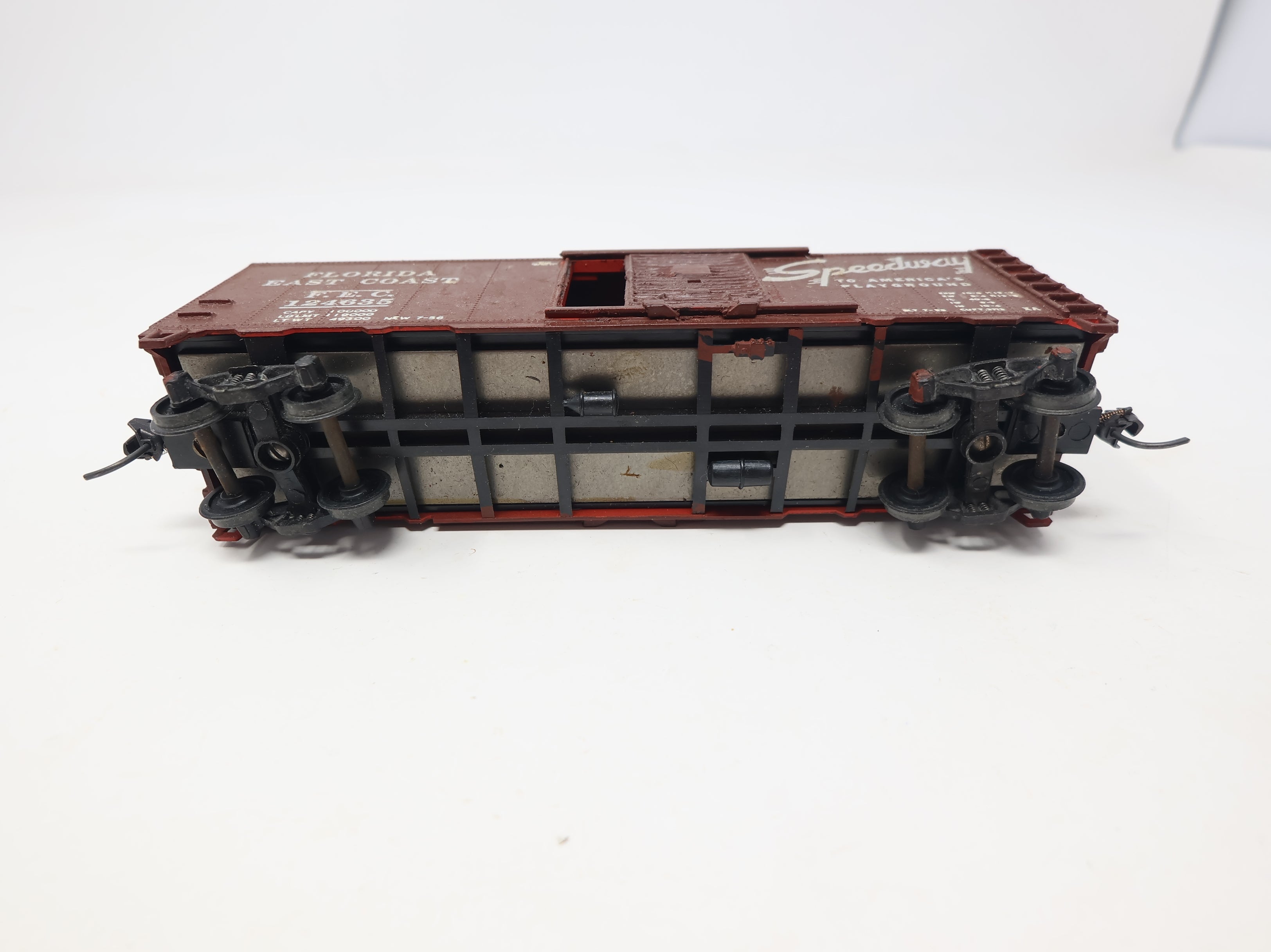 USED Athearn HO Scale 40' Steel Box Car Florida East Coast FEC #124635 Decals