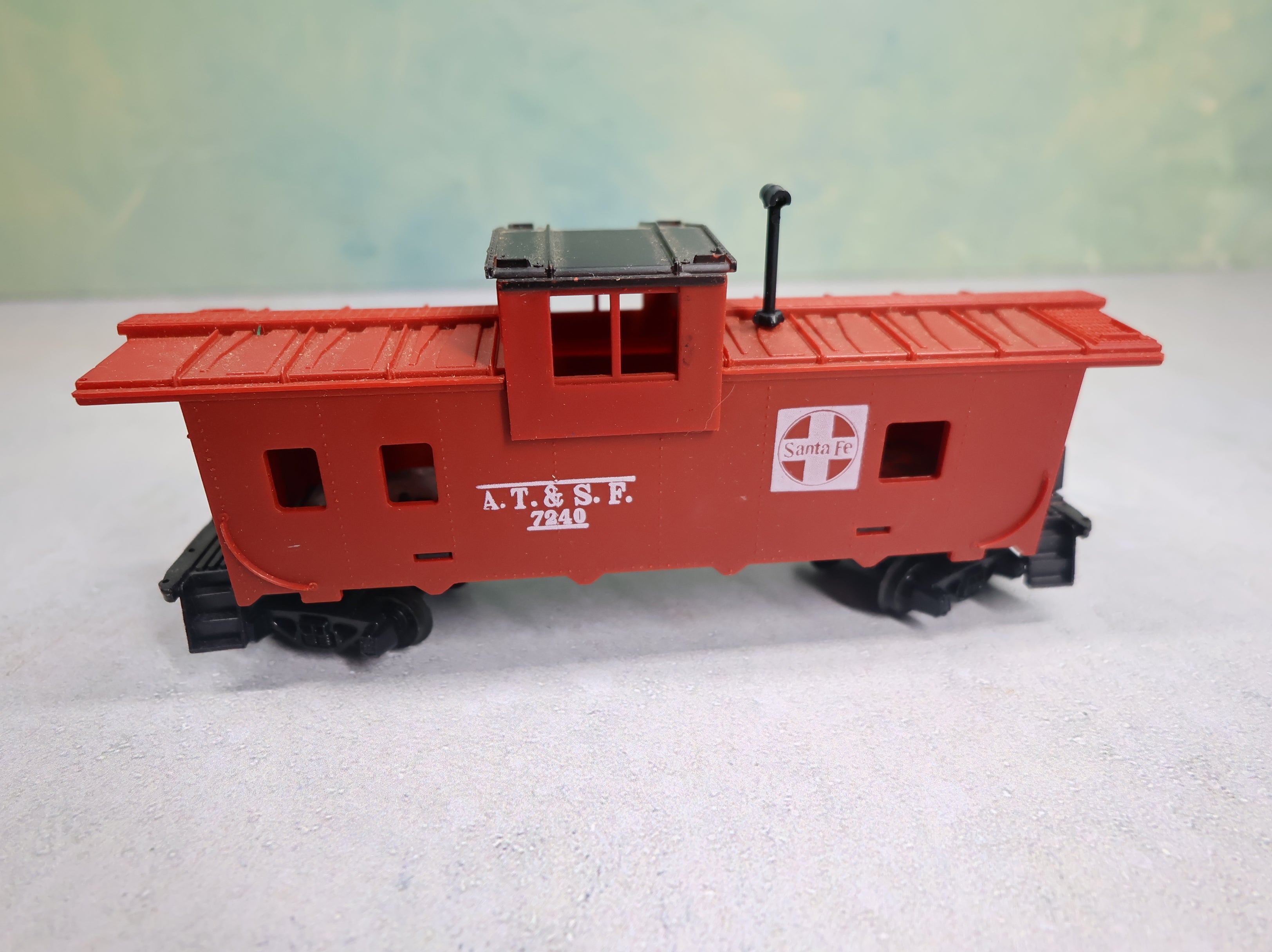 USED Tyco HO Scale Caboose Santa Fe ATSF #7240