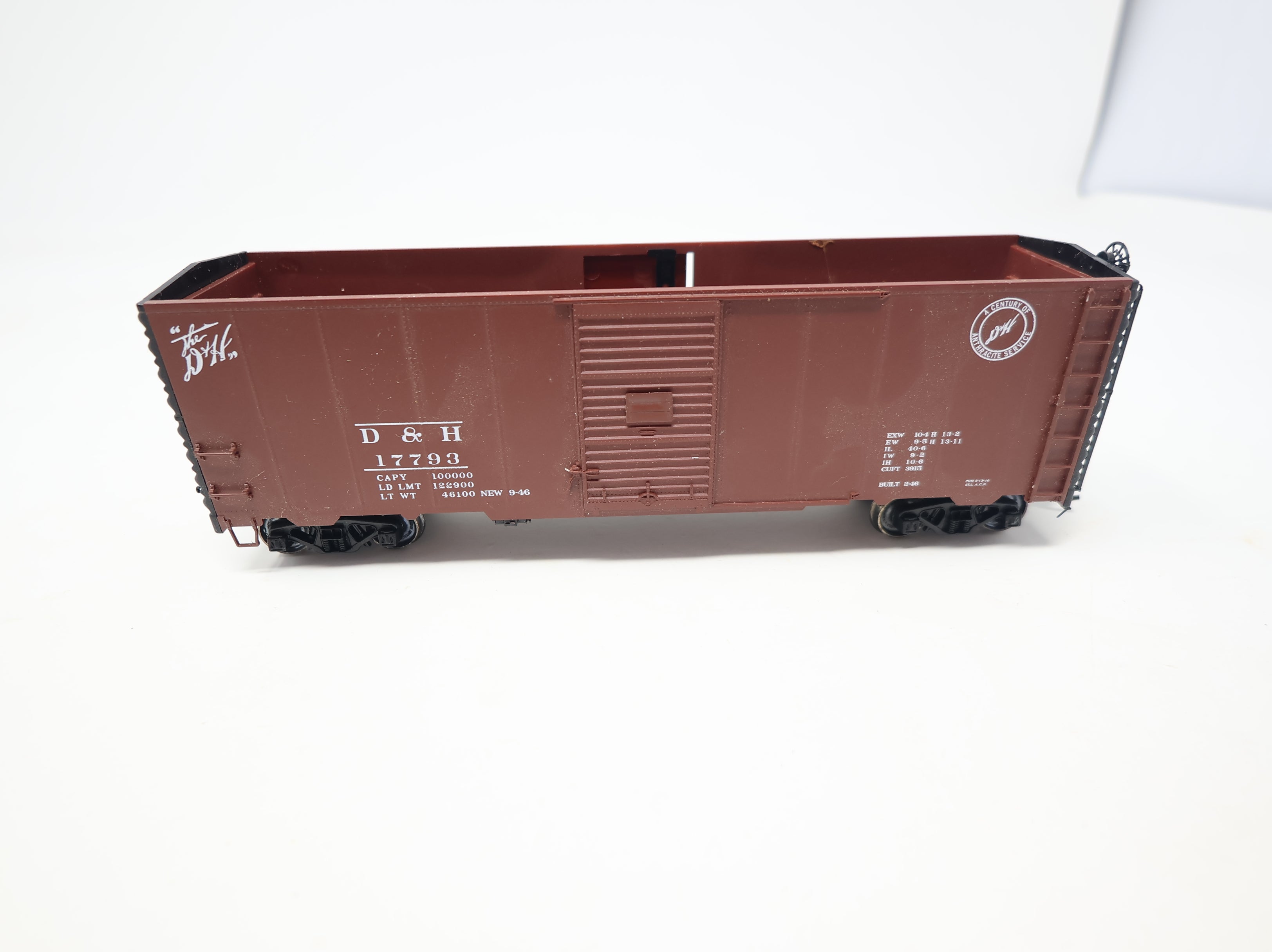 USED HO Scale 40' Steel Box Car Delaware and Hudson D&H #17793