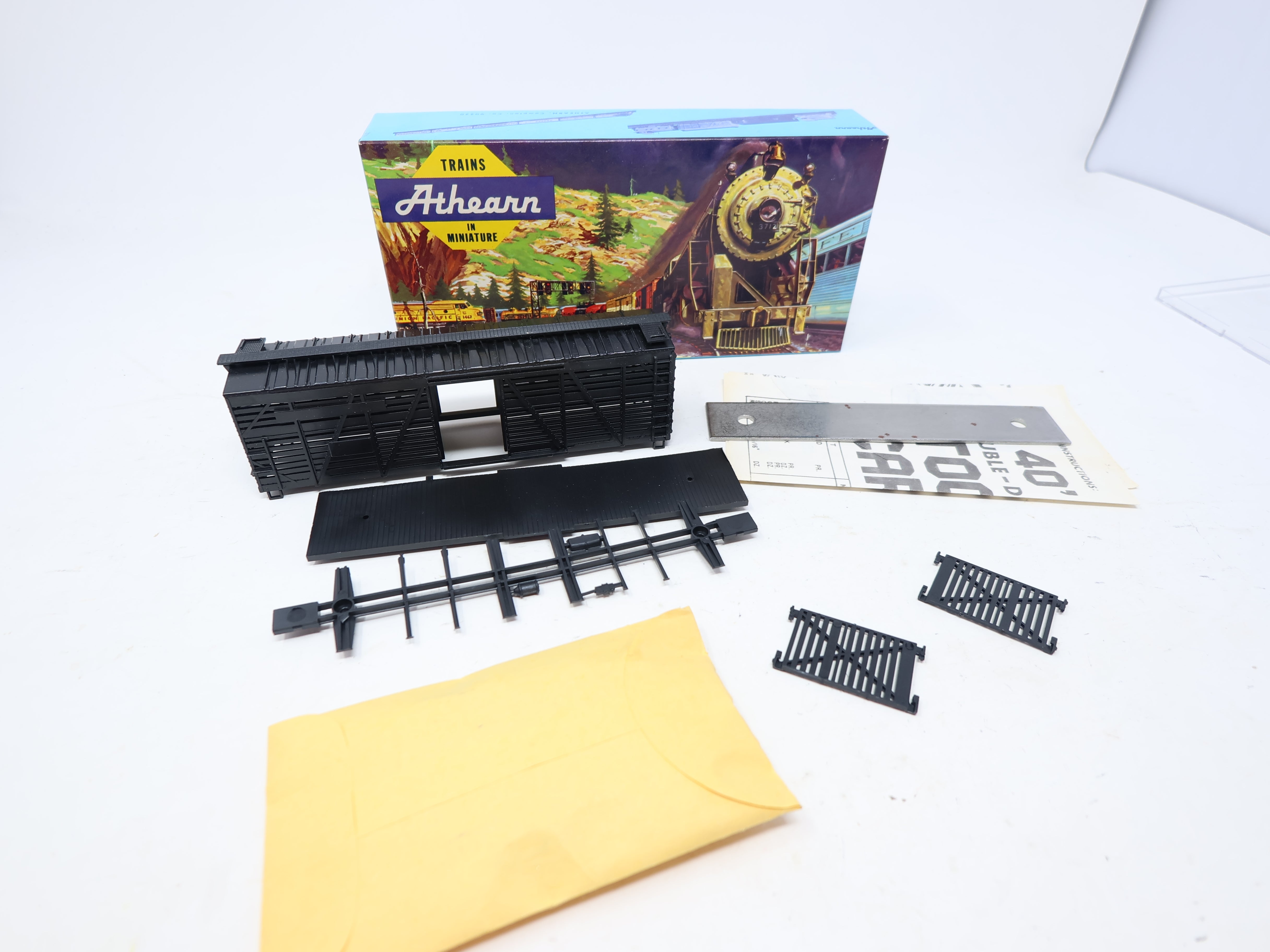 USED Athearn 1774 HO Scale, Undecorated Stock Car Black (KIT)