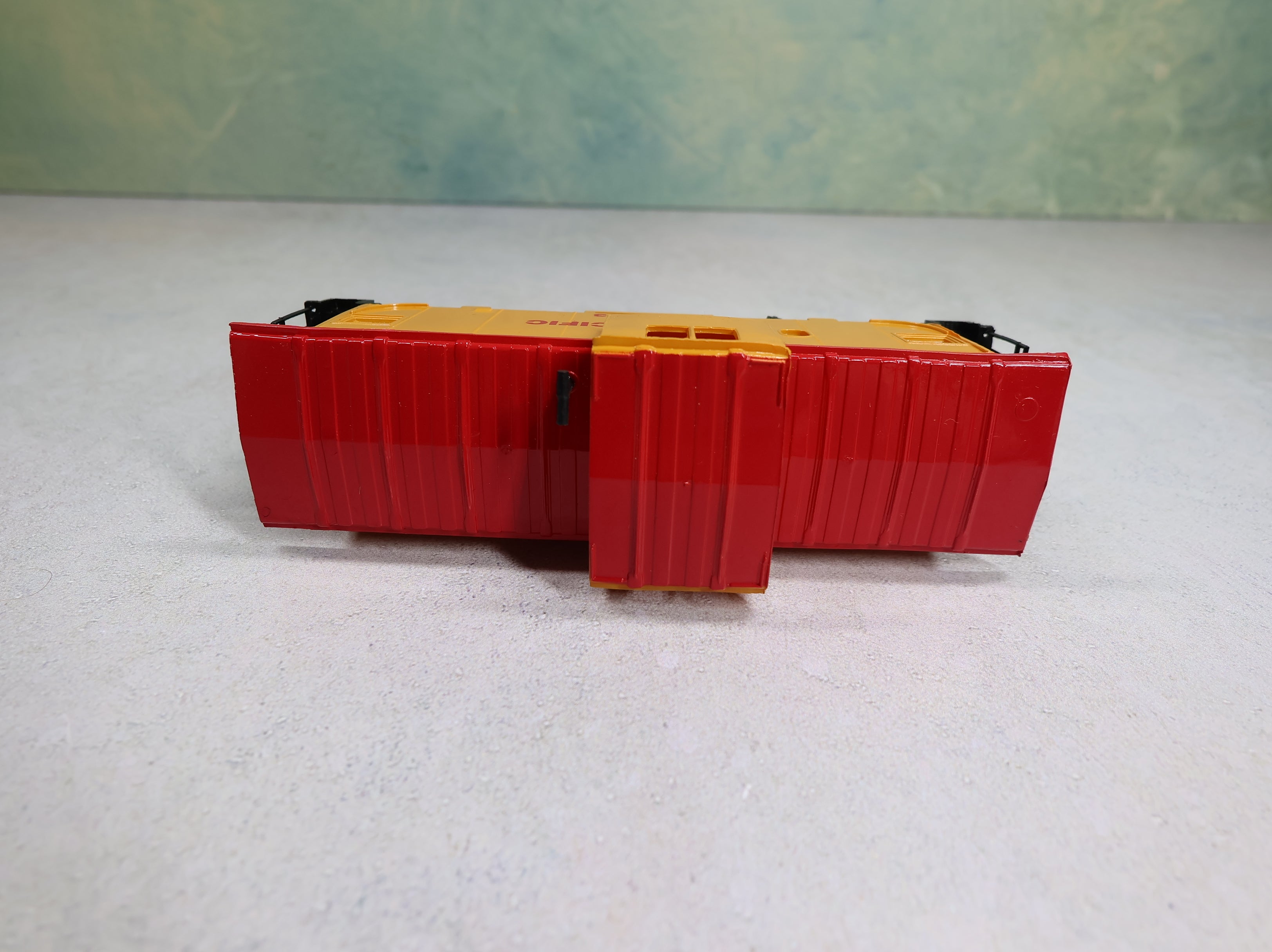 USED Bachmann HO Scale Caboose Union Pacific UP #25743