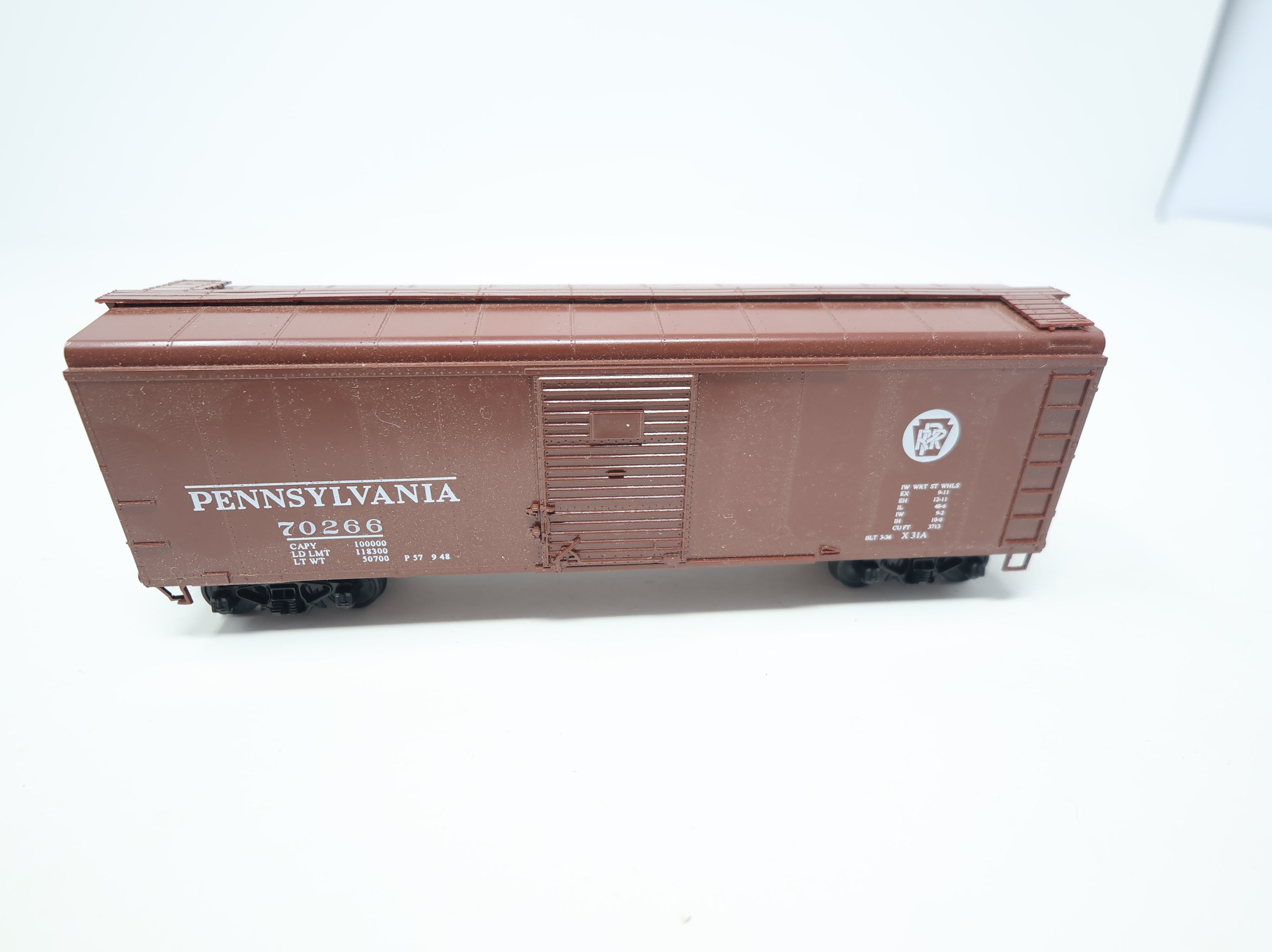 USED Bowser HO Scale X31A Box Car Pennsylvania #70266