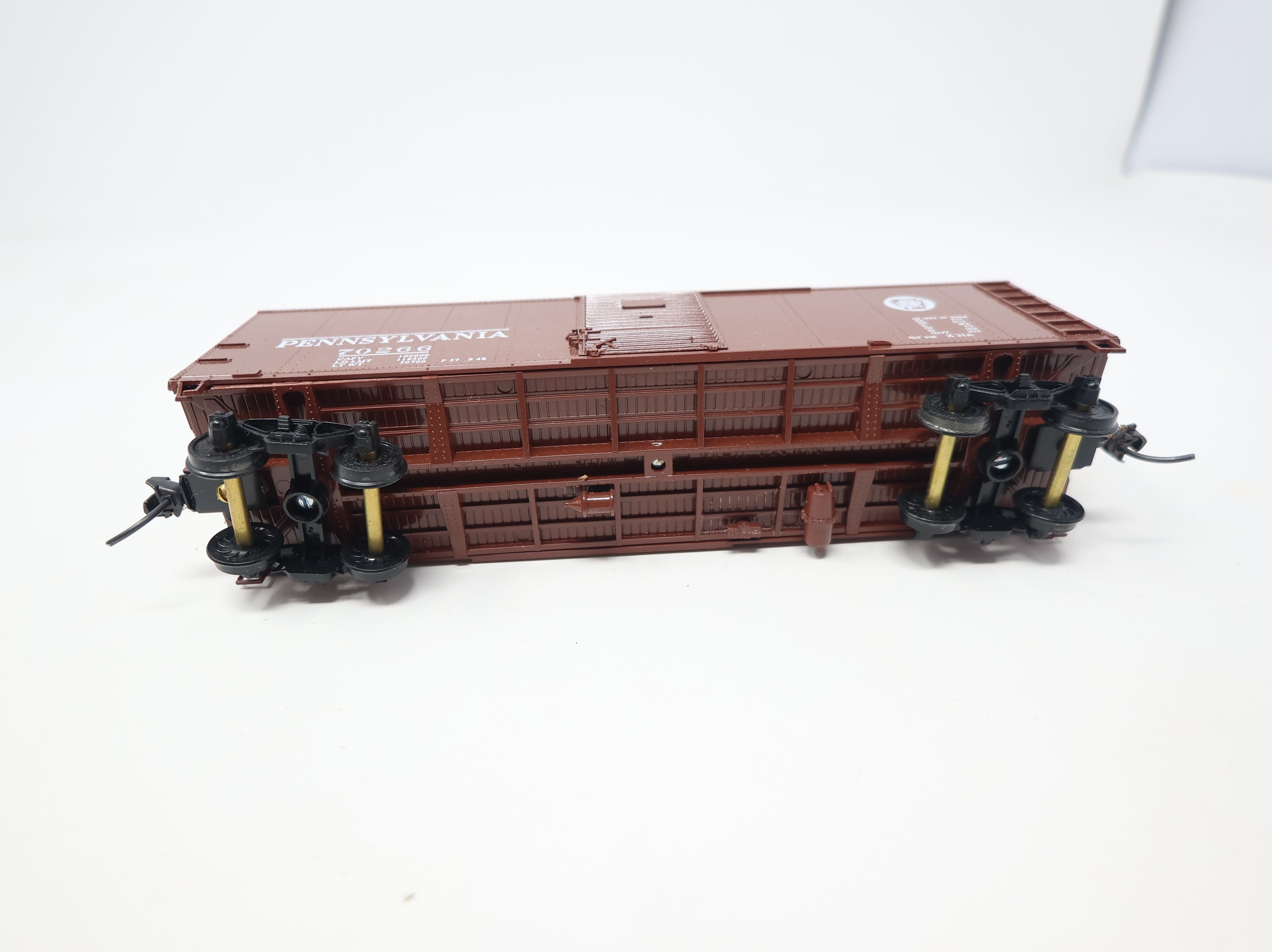 USED Bowser HO Scale X31A Box Car Pennsylvania #70266