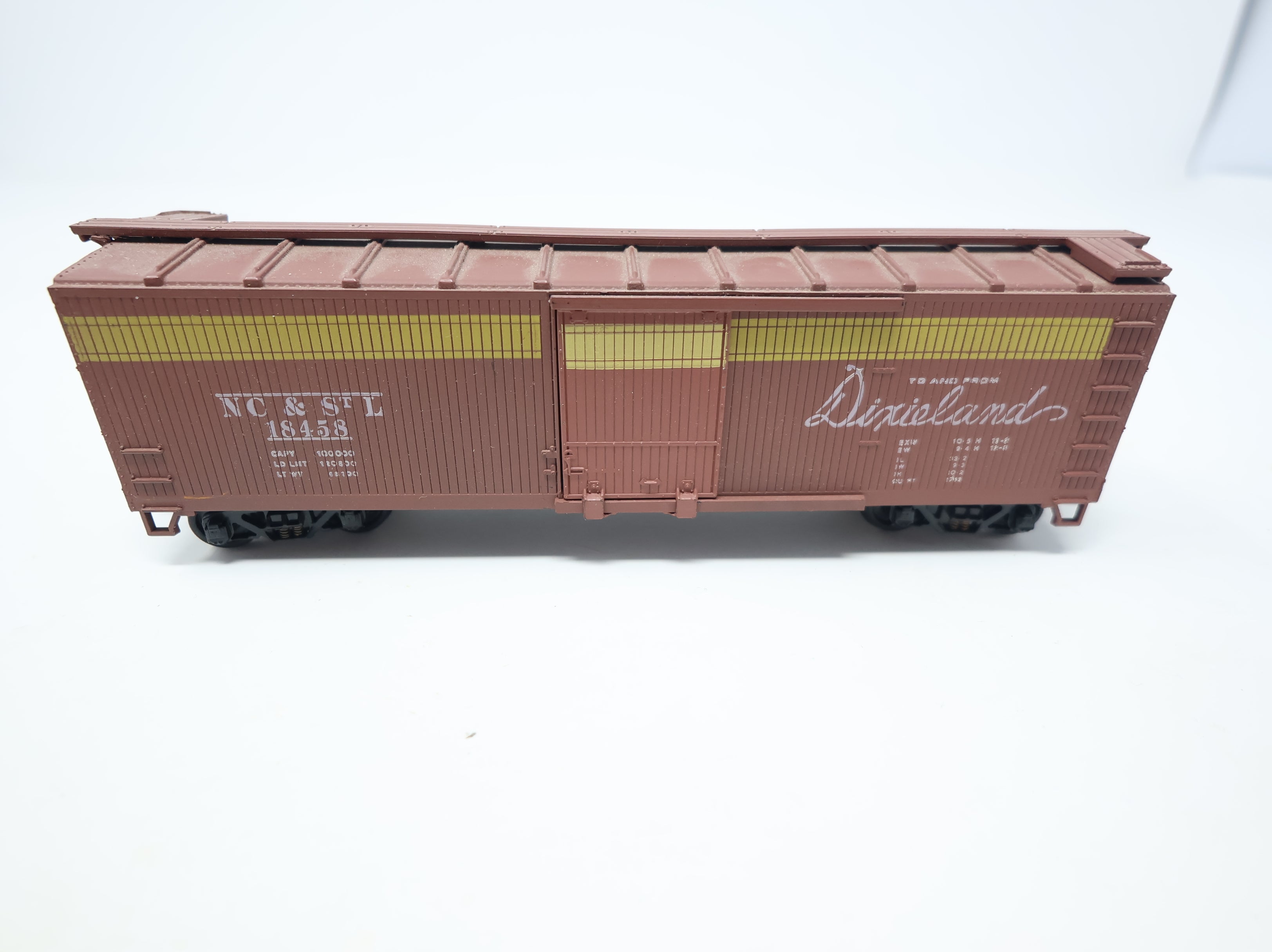 USED HO Scale 40' Wooden Box Car Nashville, Chattanooga and St. Louis NC&StL #18458 Dixieland