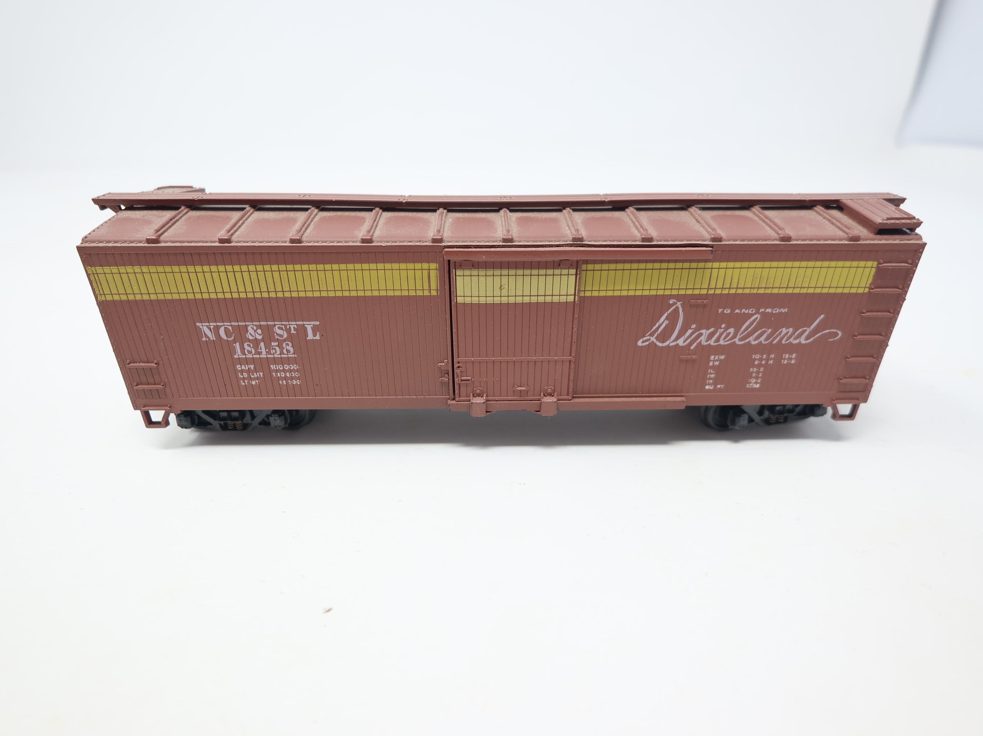 USED HO Scale 40' Wooden Box Car Nashville, Chattanooga and St. Louis NC&StL #18458 Dixieland