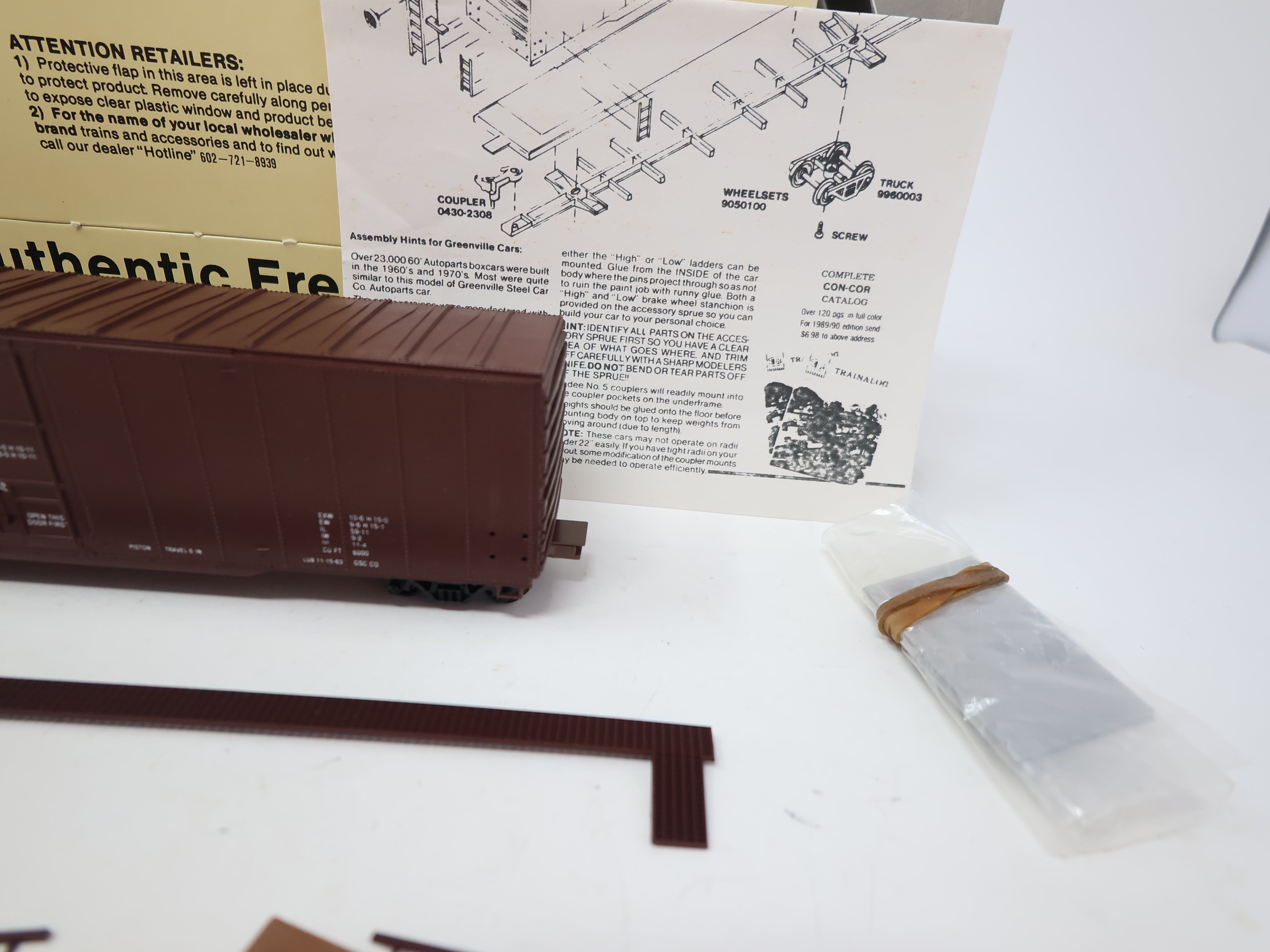 USED Con-Cor #1-009607 HO Scale, 60' Greenville Box Car, Data Only (KIT)