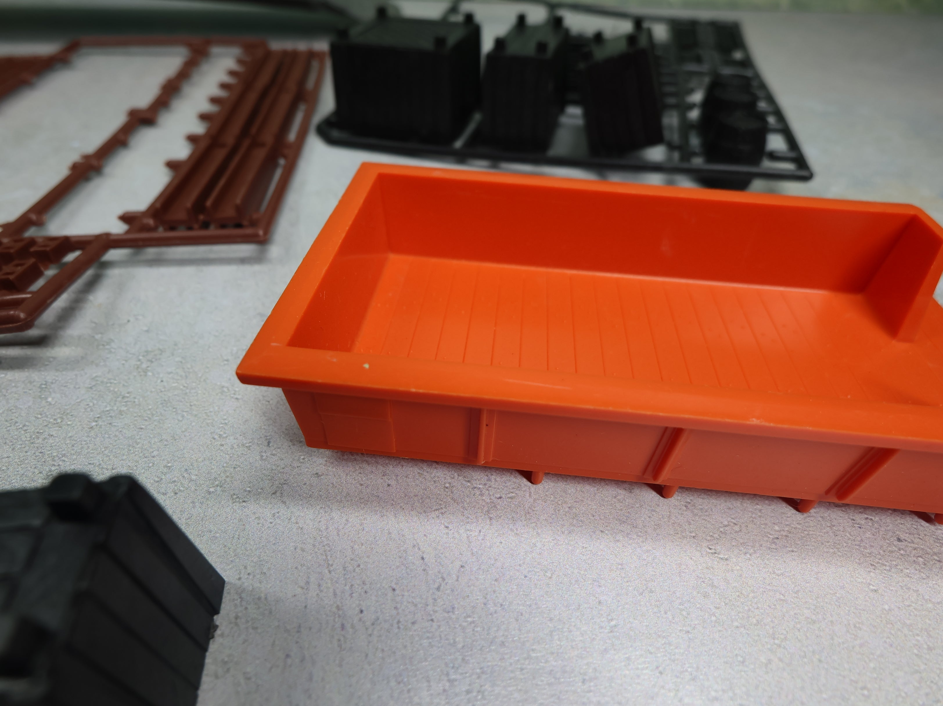 USED Bachmann Plasticville O Various Details Parts & More Crates, Barrels