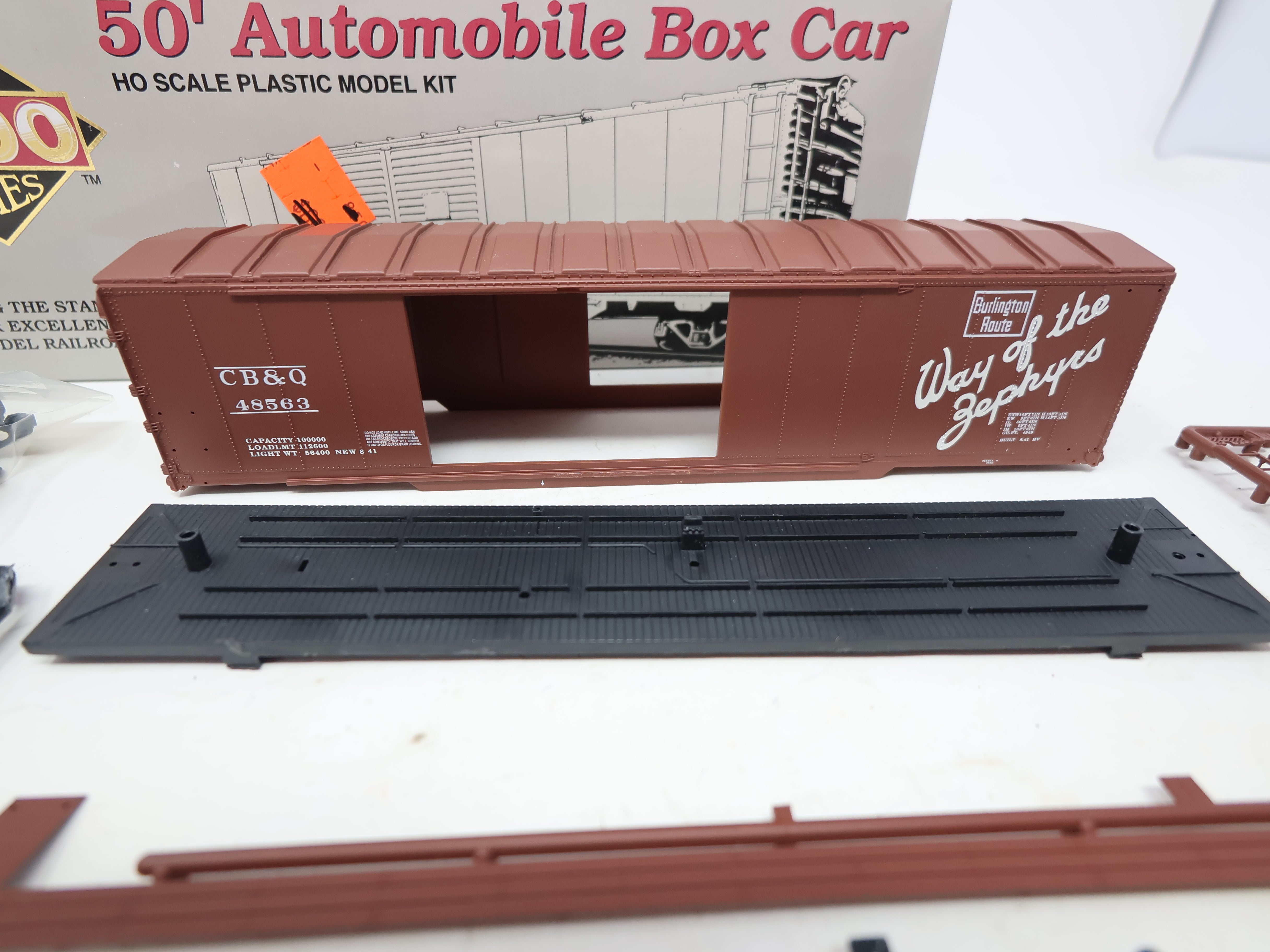 USED Life-Like 21016 HO Scale, 50' Automobile Box Car, Chicago, Burlington & Quincy CB&Q #48563 (KIT)