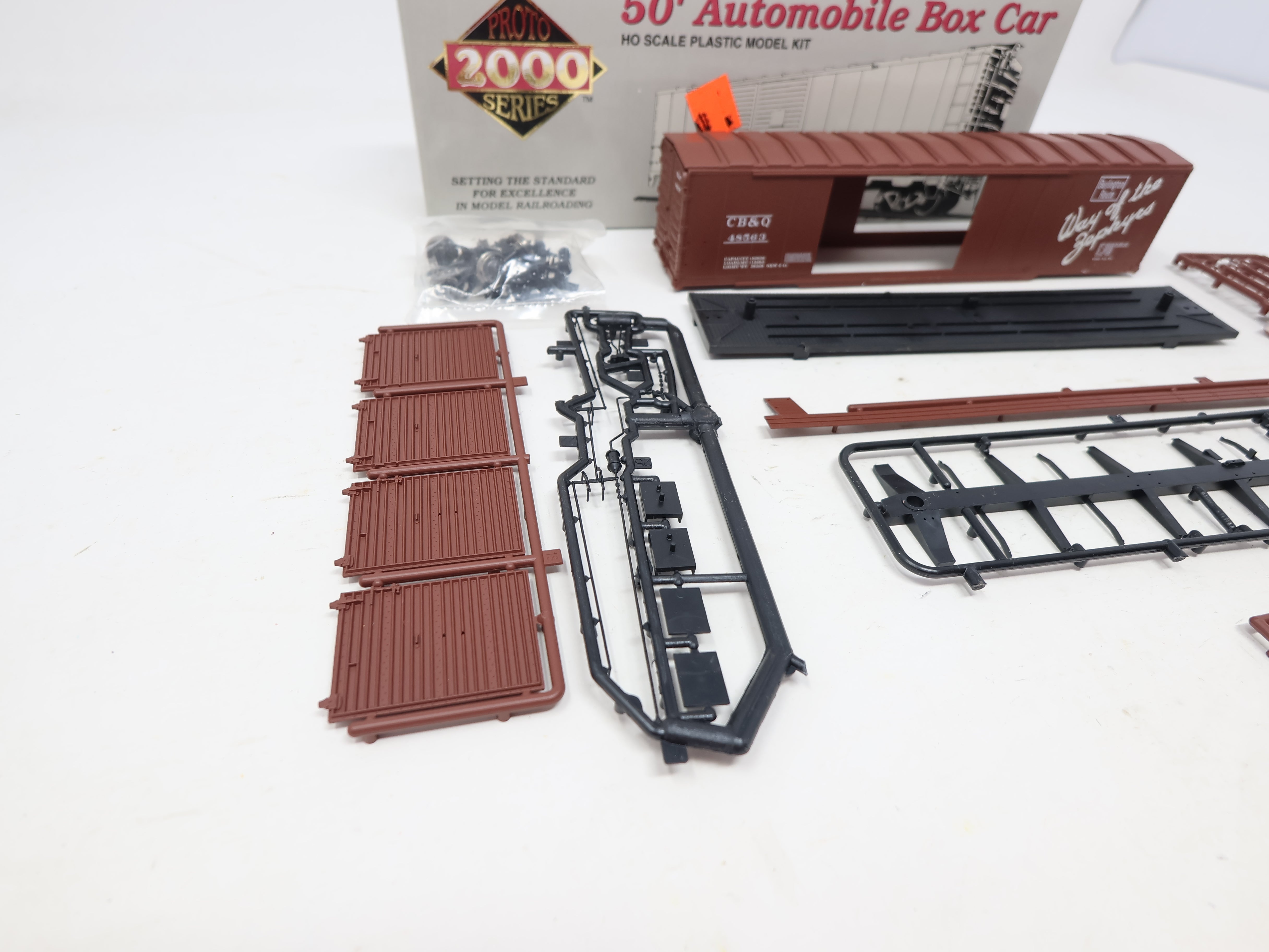 USED Life-Like 21016 HO Scale, 50' Automobile Box Car, Chicago, Burlington & Quincy CB&Q #48563 (KIT)