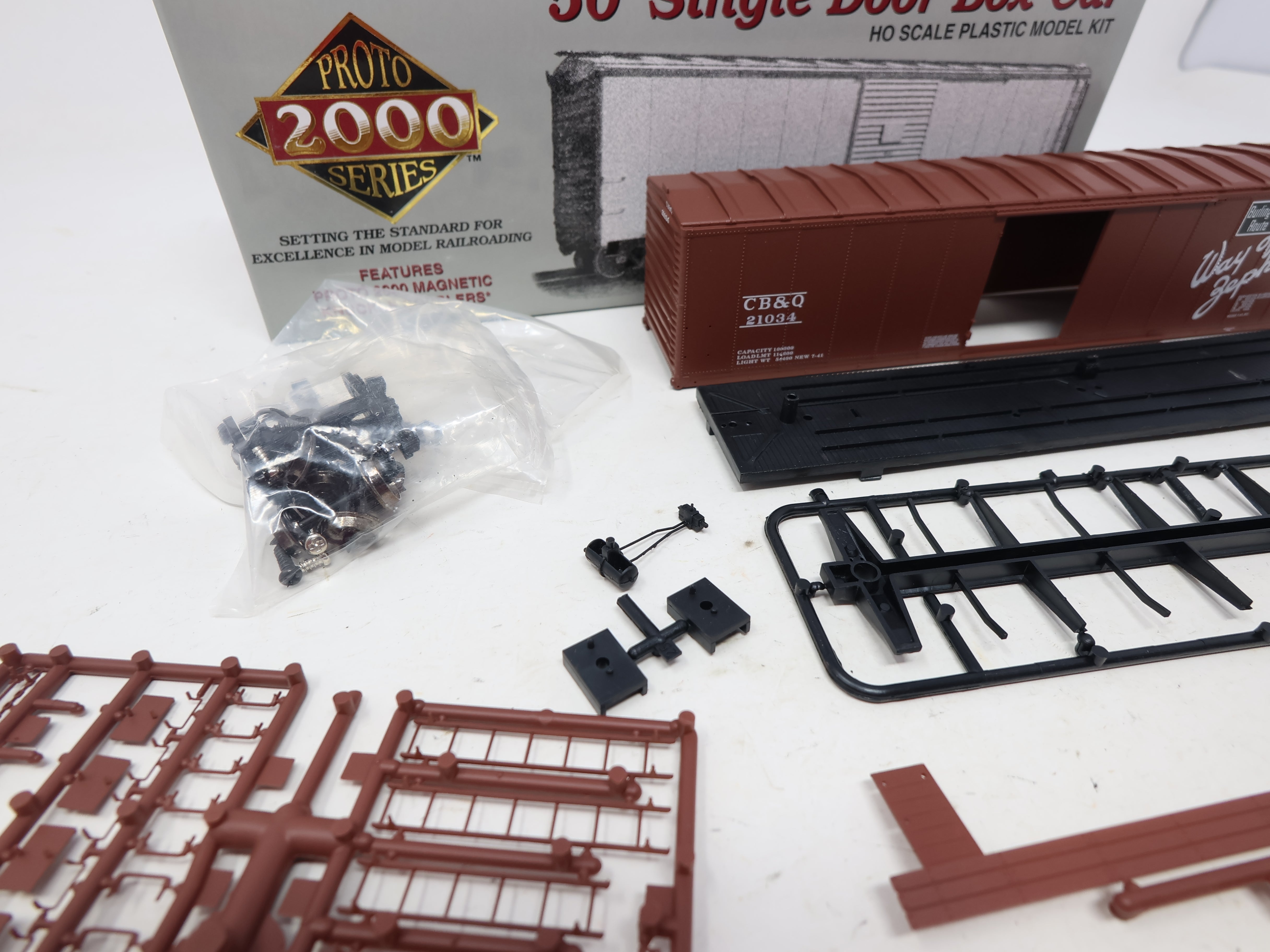 USED Life-Like 21782 HO Scale, 50' Single Door Box Car, Chicago, Burlington & Quincy CB&Q #21034 (KIT)