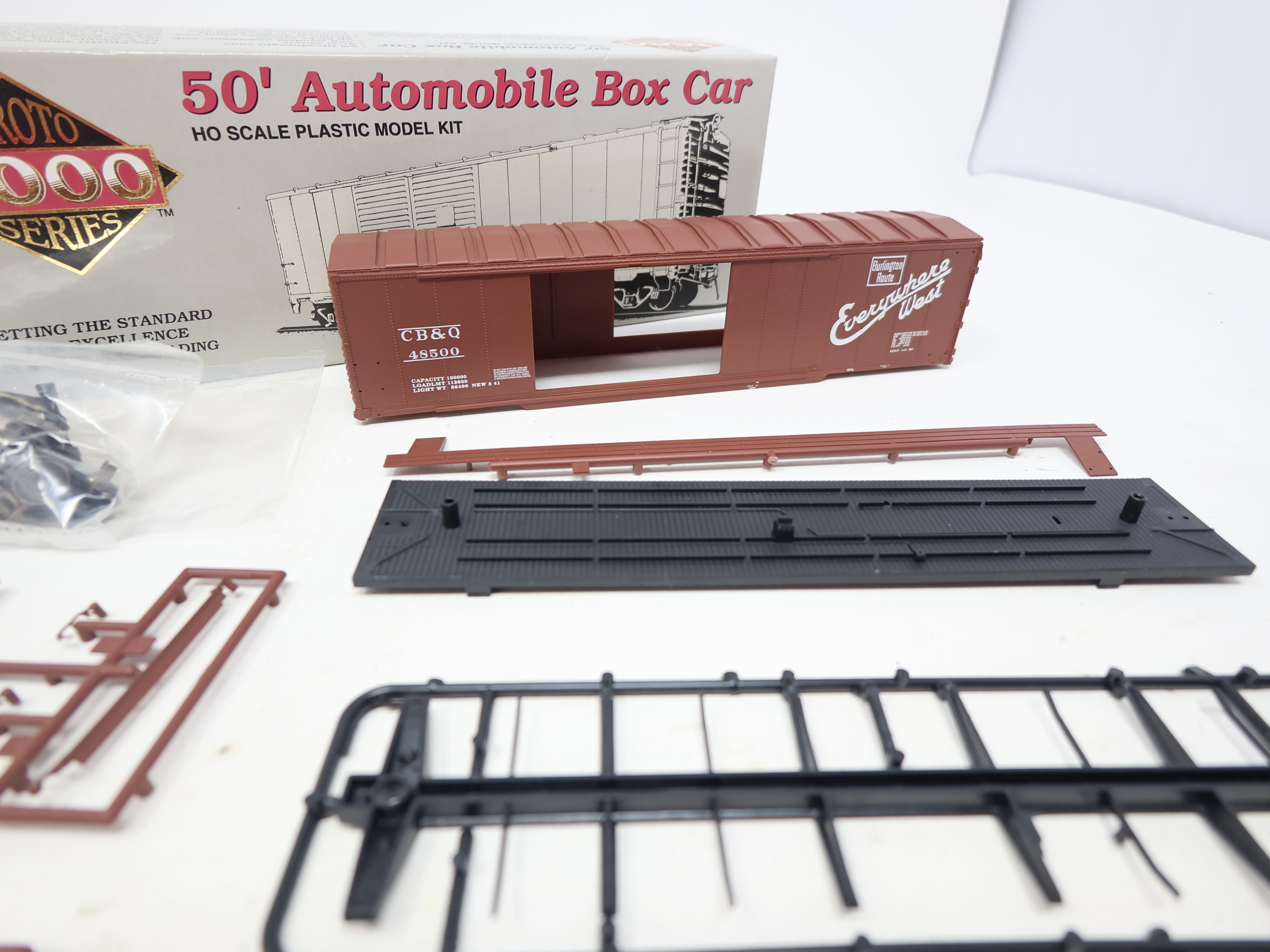 USED Life-Like 21015 HO Scale, 50' Automobile Box Car, Chicago, Burlington & Quincy CB&Q #48500 (KIT)