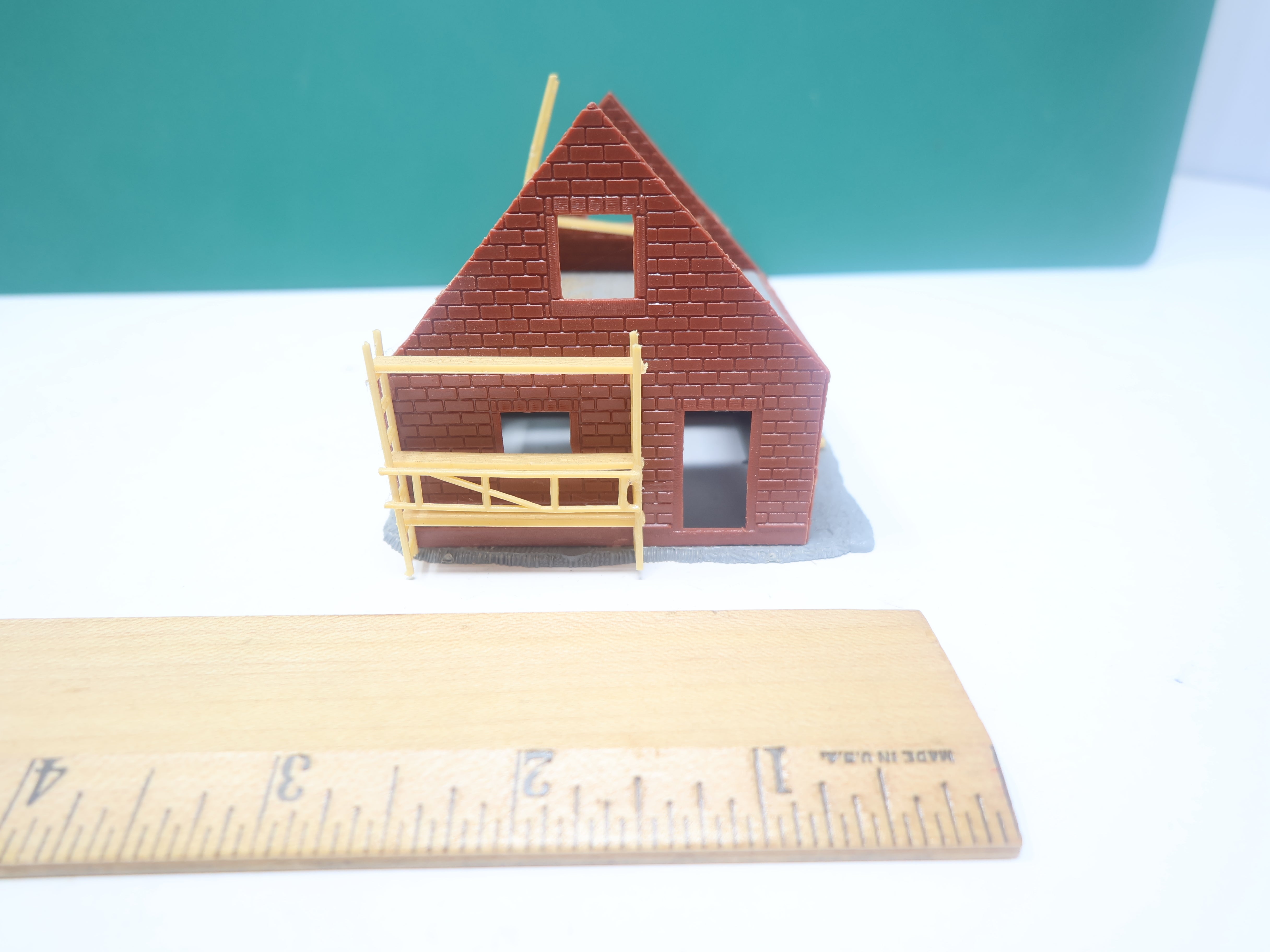 USED HO Scale, Home Under Construction