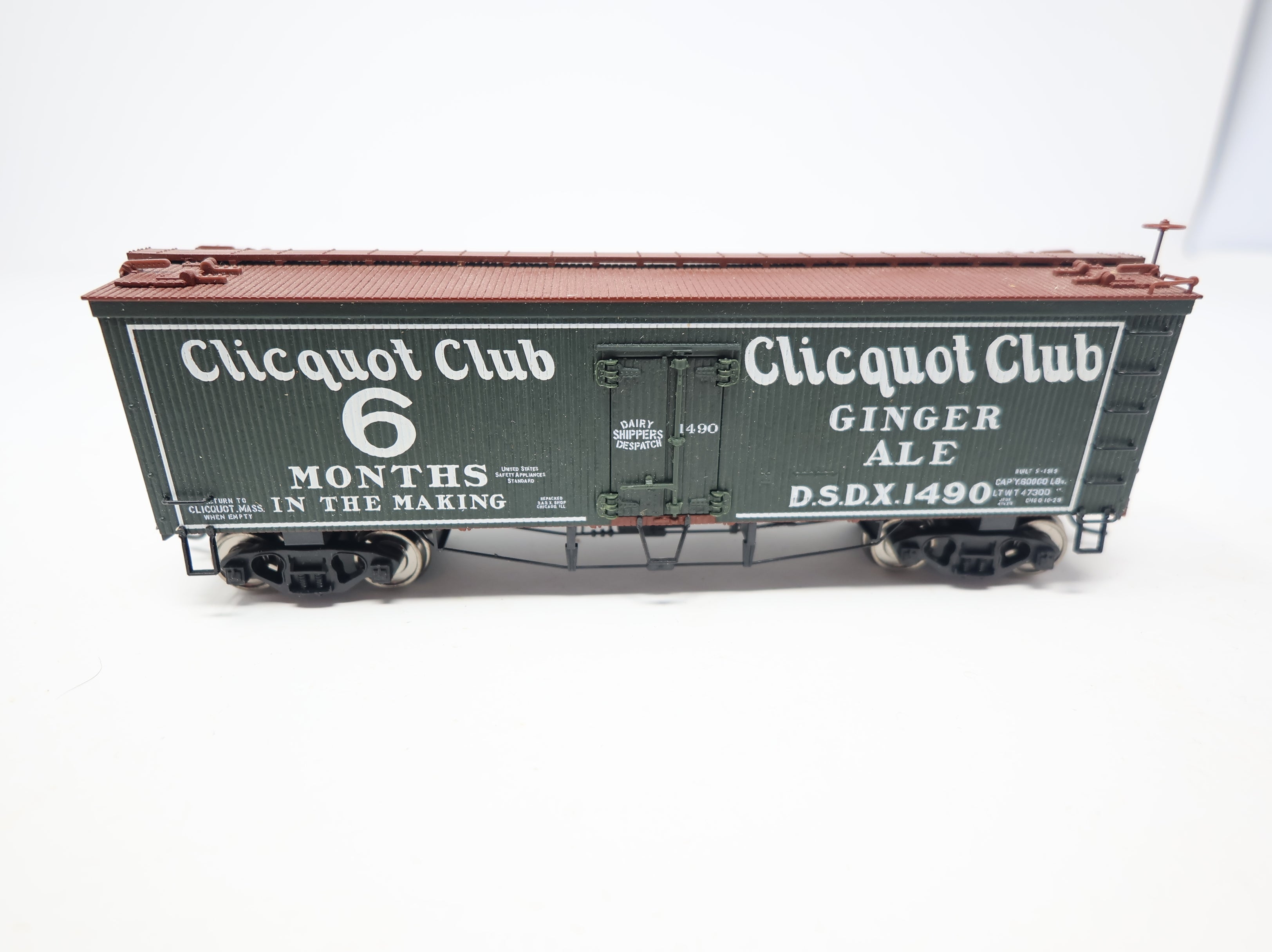 USED Atlas HO Scale 36' Wood Refrigerator Box Car Clicquot Club DSDX #1490