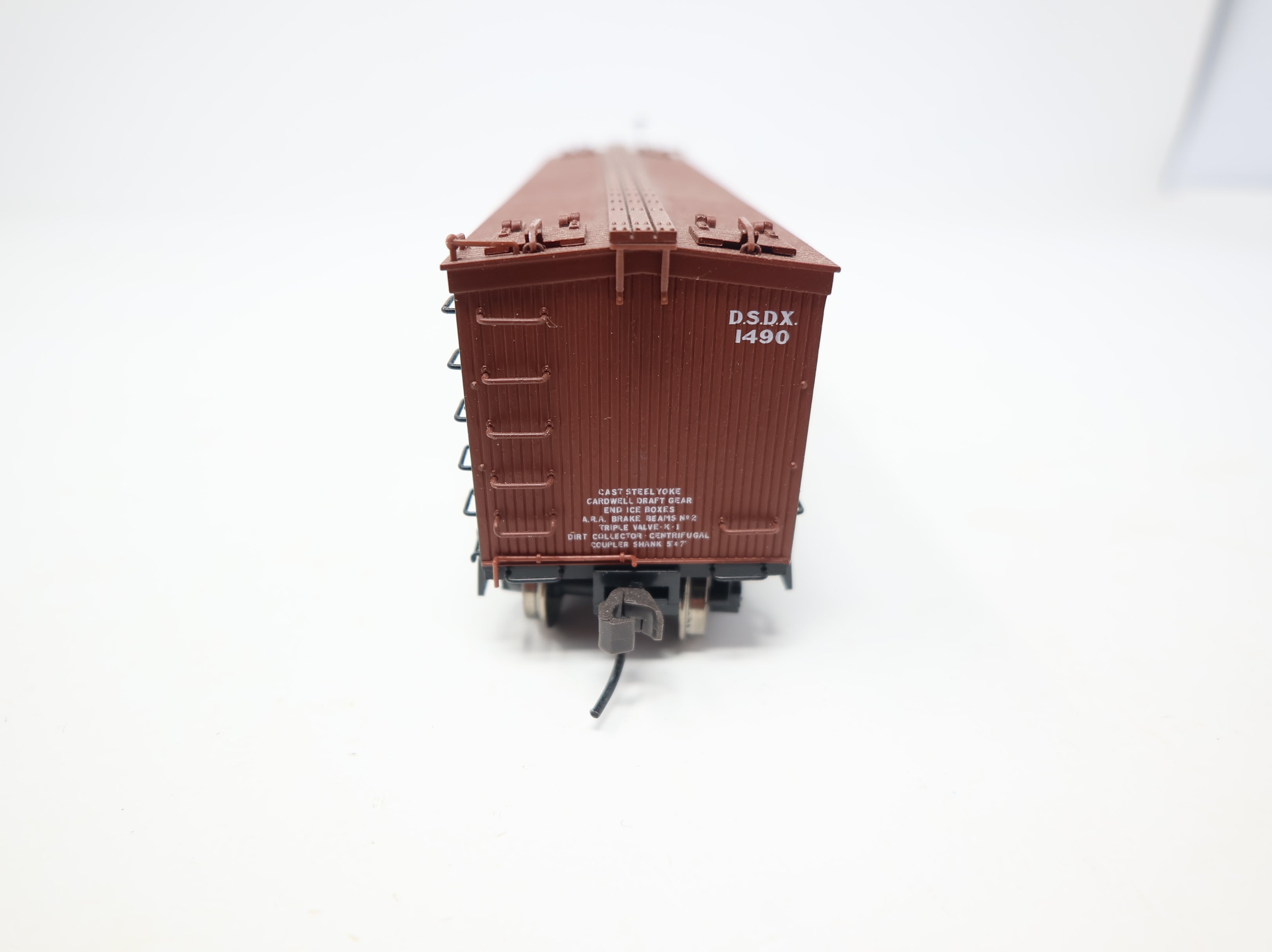 USED Atlas HO Scale 36' Wood Refrigerator Box Car Clicquot Club DSDX #1490