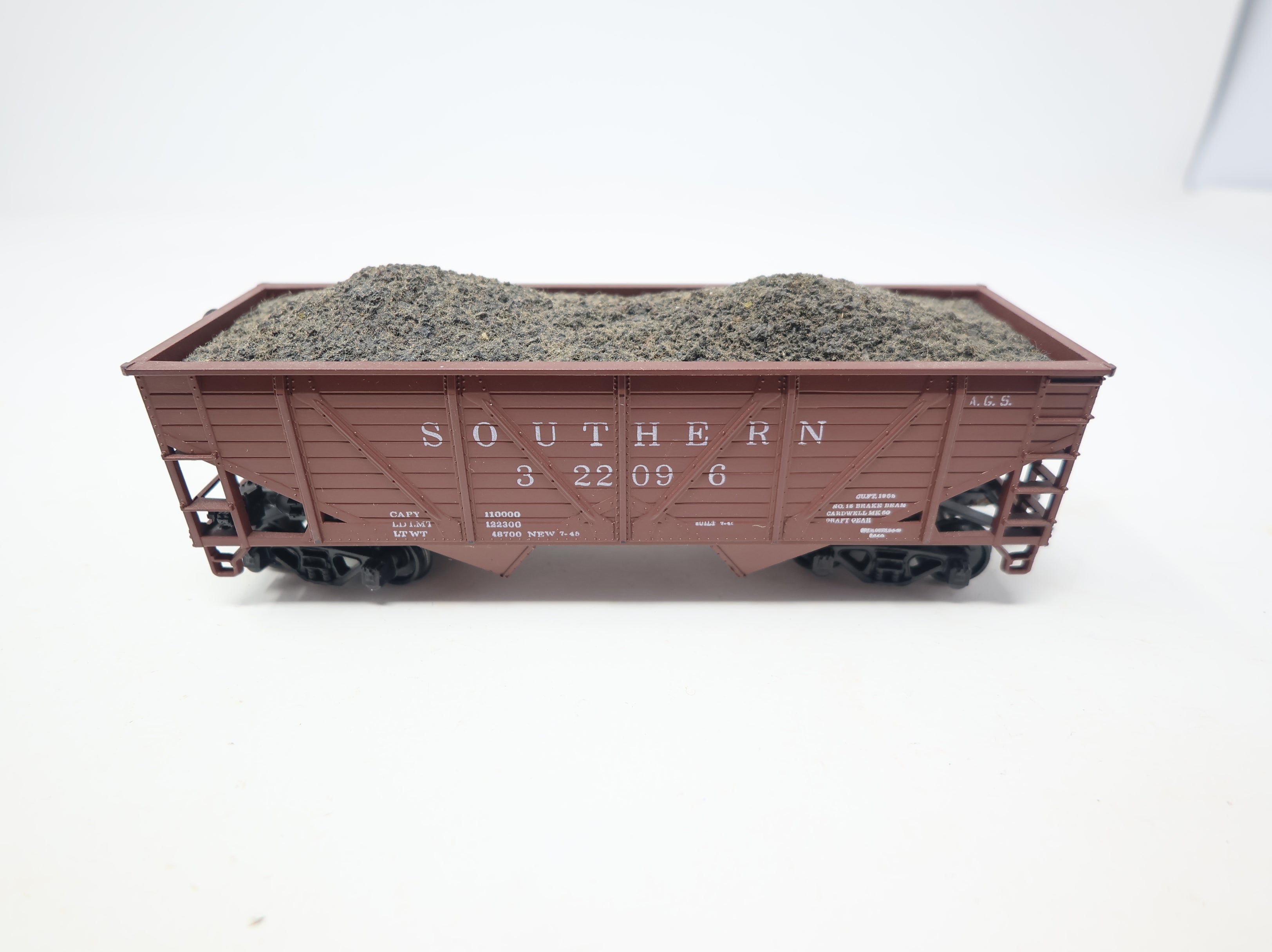 USED Athearn HO Scale 34' Wood Side Hopper Southern #322096 w/ Coal Load