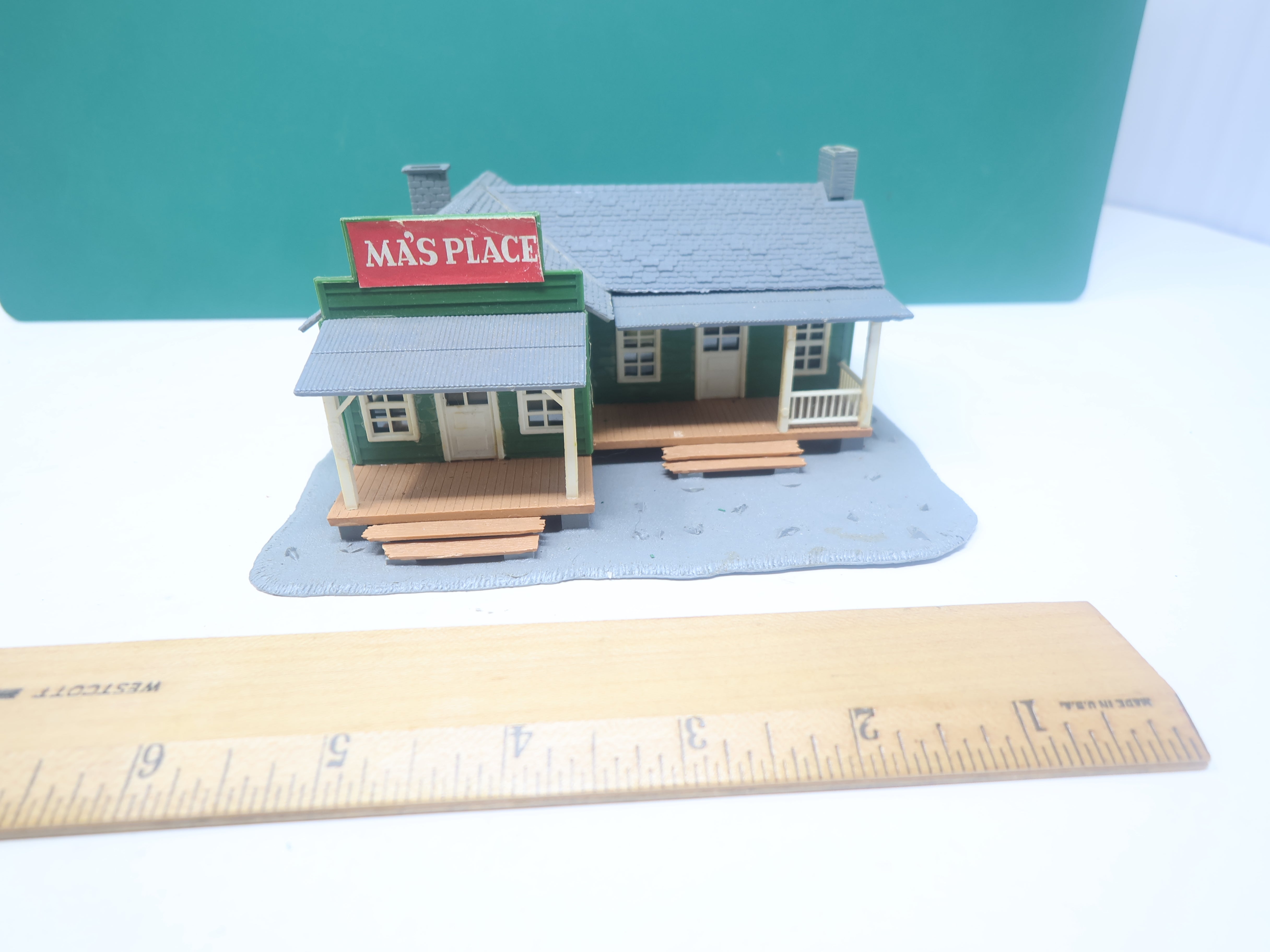 USED Tyco HO Scale, Ma's Place Building