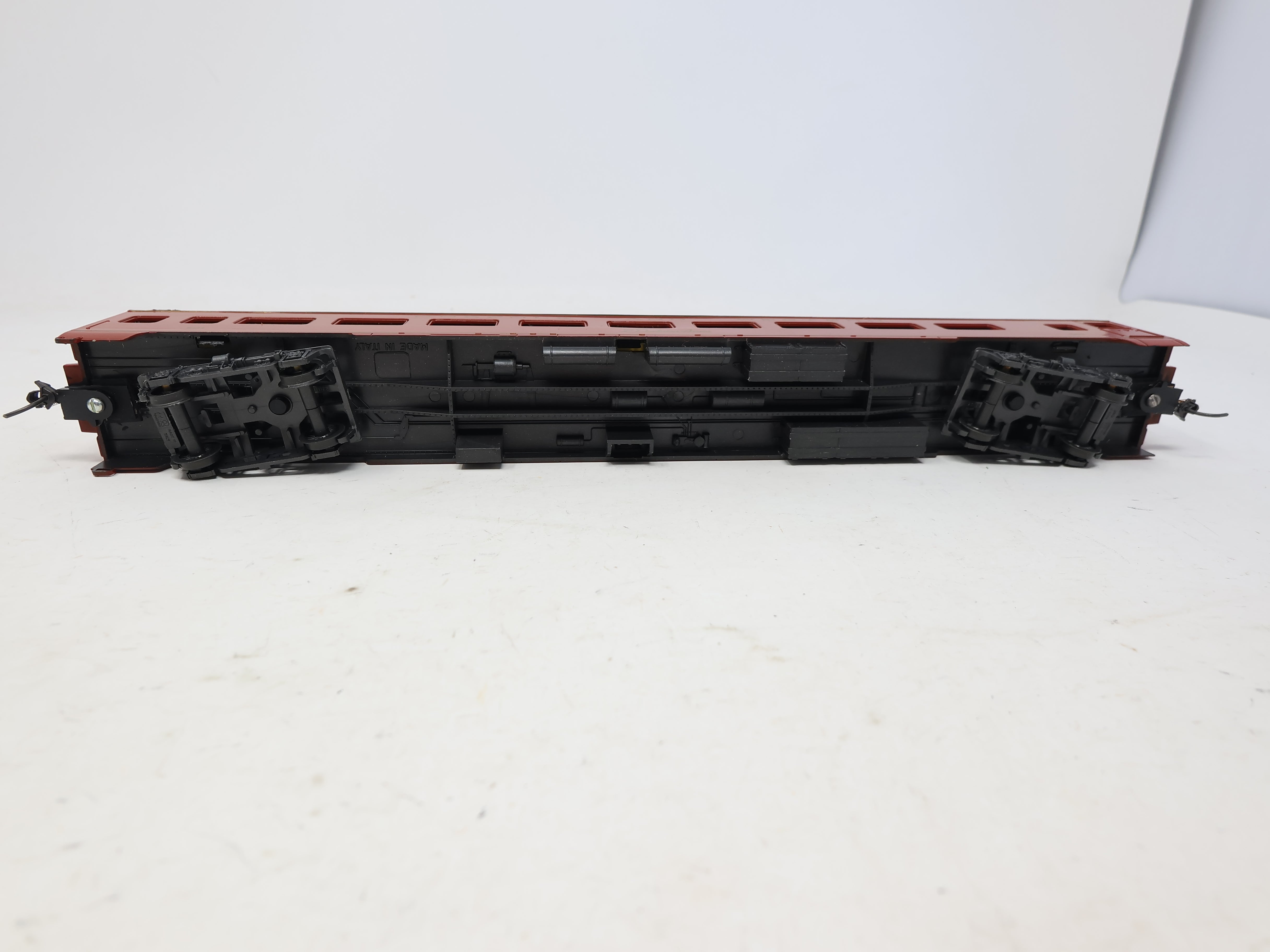 USED Bachmann HO Scale, Coach Passenger Car, Norfolk & Western #501, Powhatan Arrow