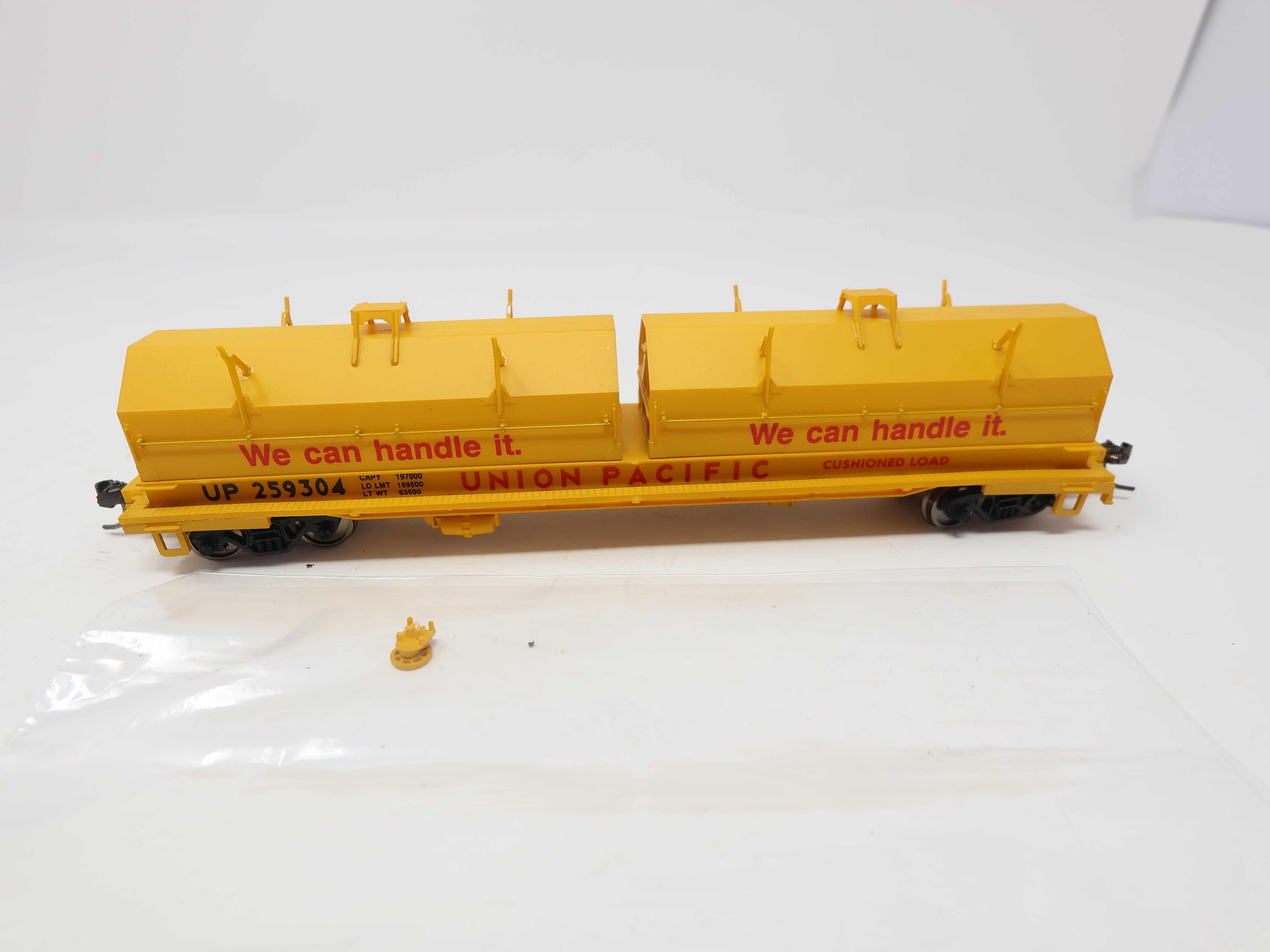 USED Walthers 932-3861 HO Scale, Cushion Coil Car, Union Pacific UP #259304