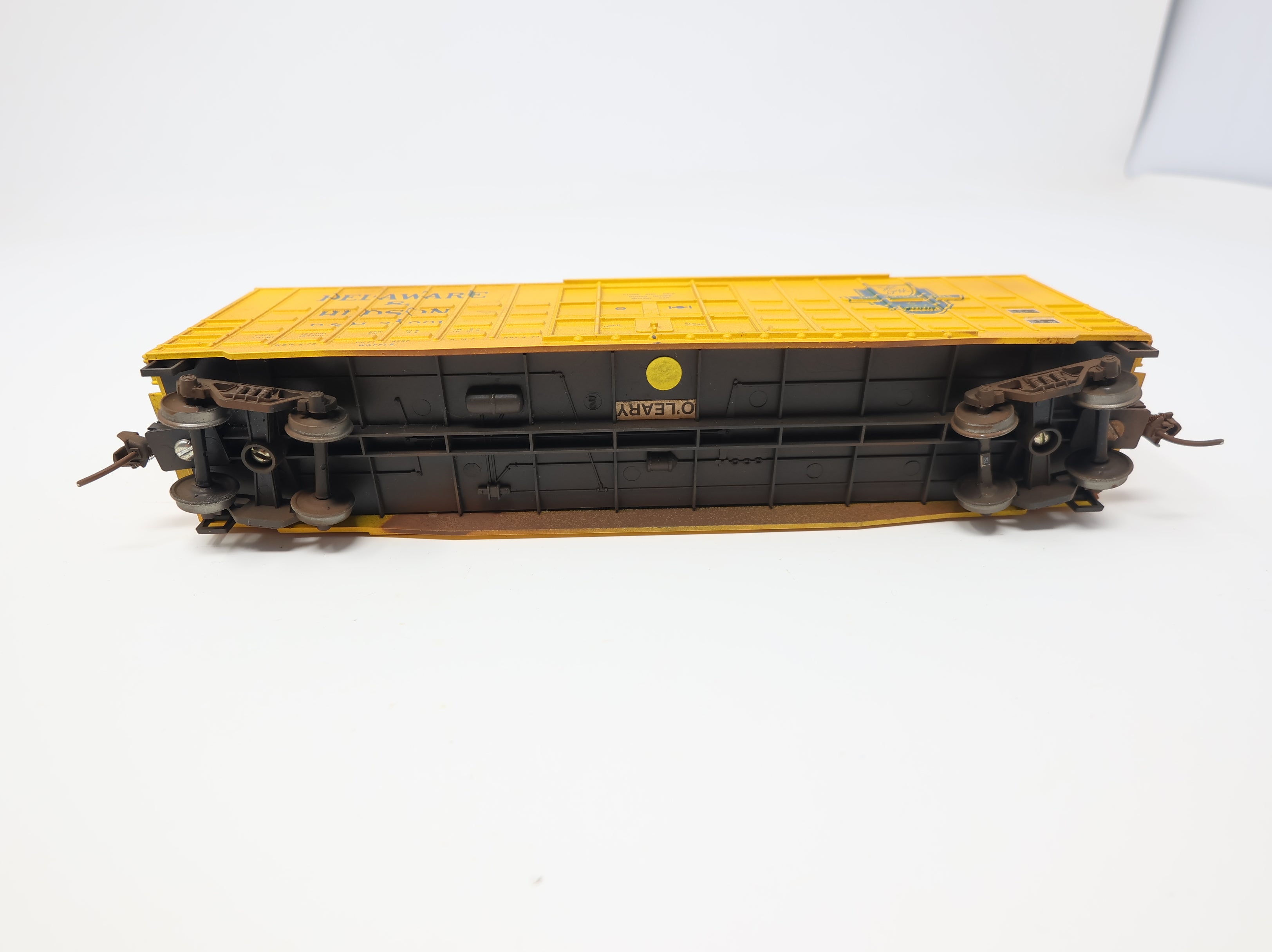 USED HO Scale 50' Waffle Box Car Delaware and Hudson D&H #24001 Weathered