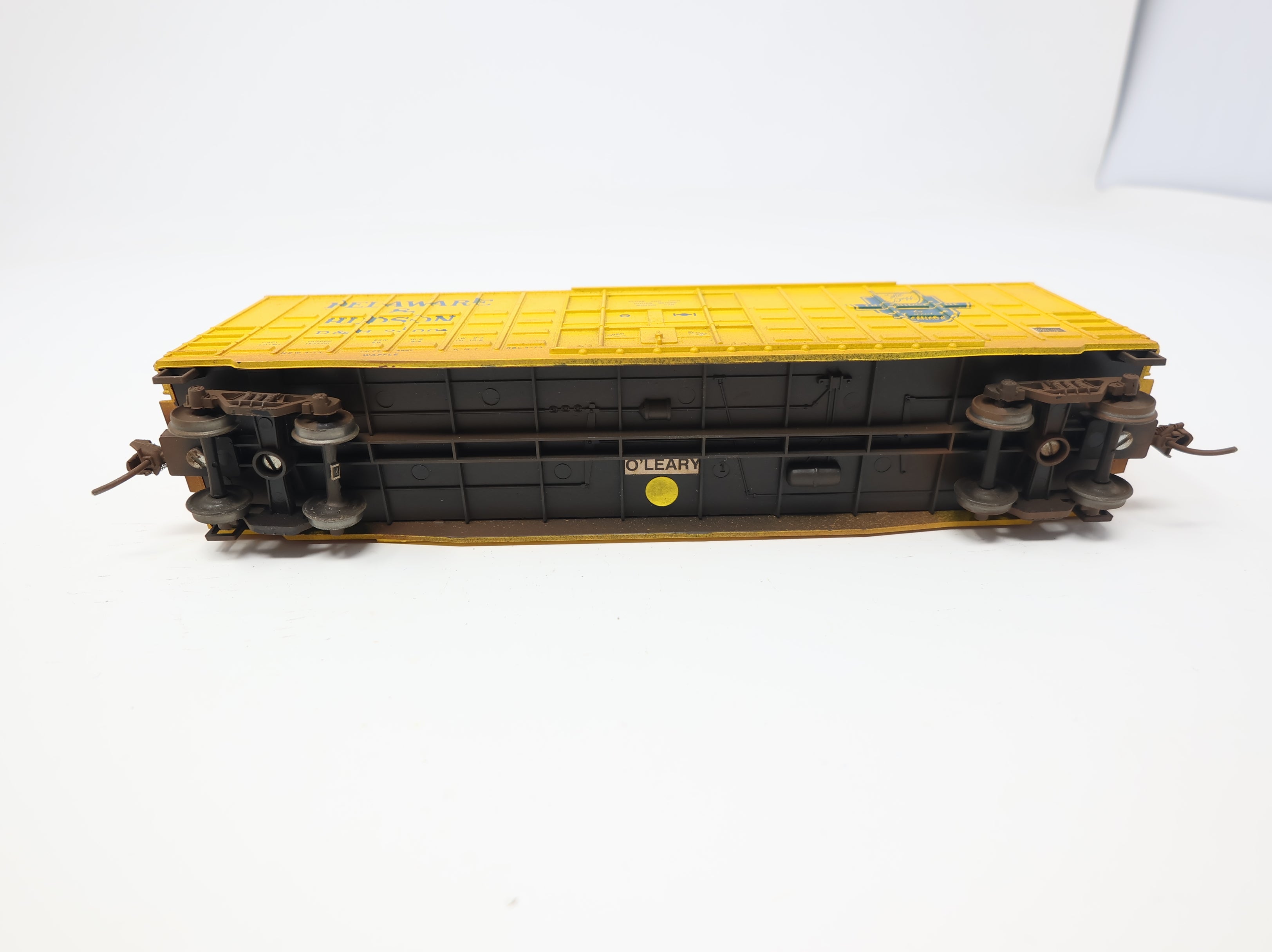 USED HO Scale 50' Waffle Box Car Delaware and Hudson D&H #24004 Weathered