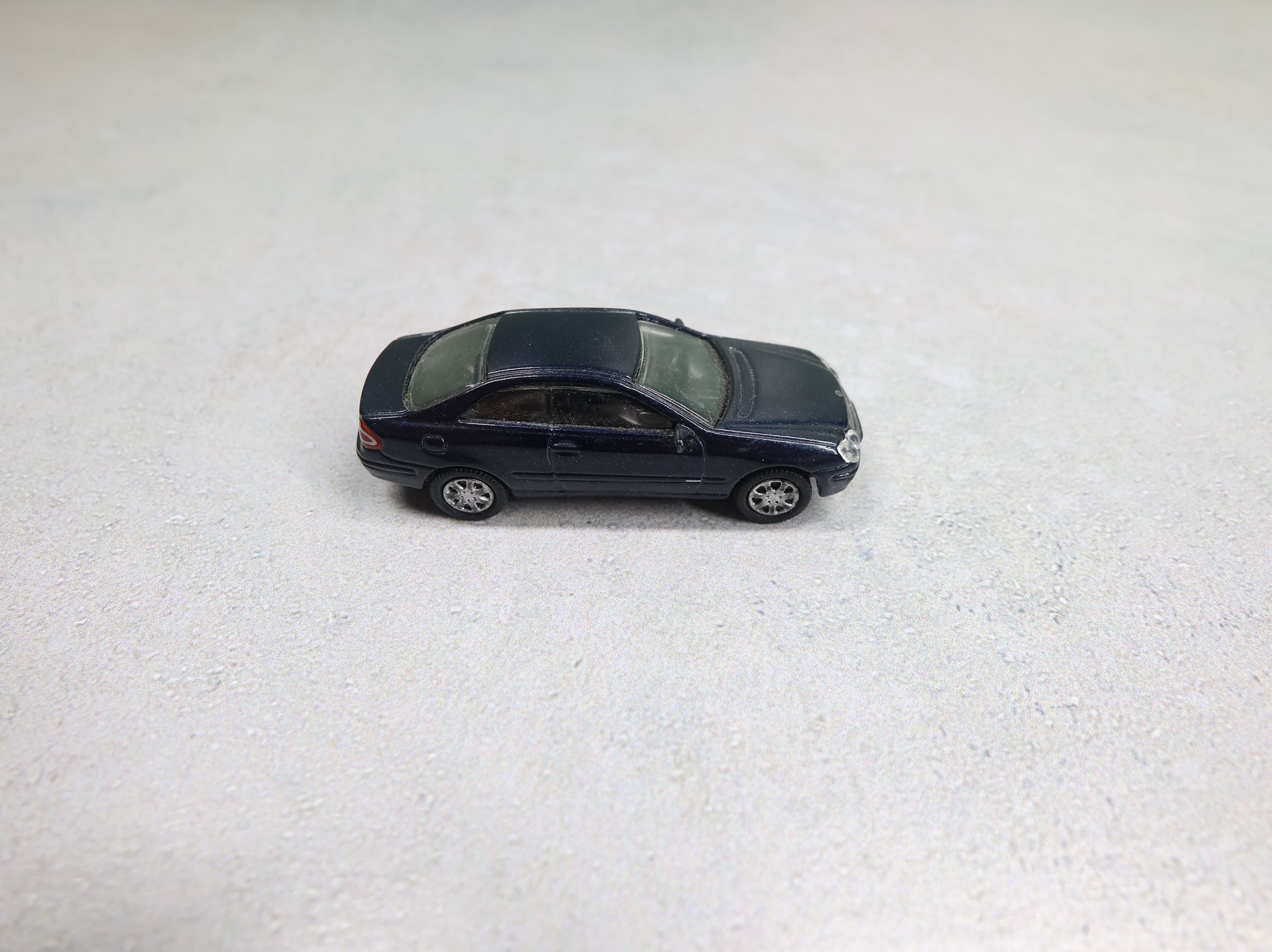 USED High Speed HO Scale Mercedes Car