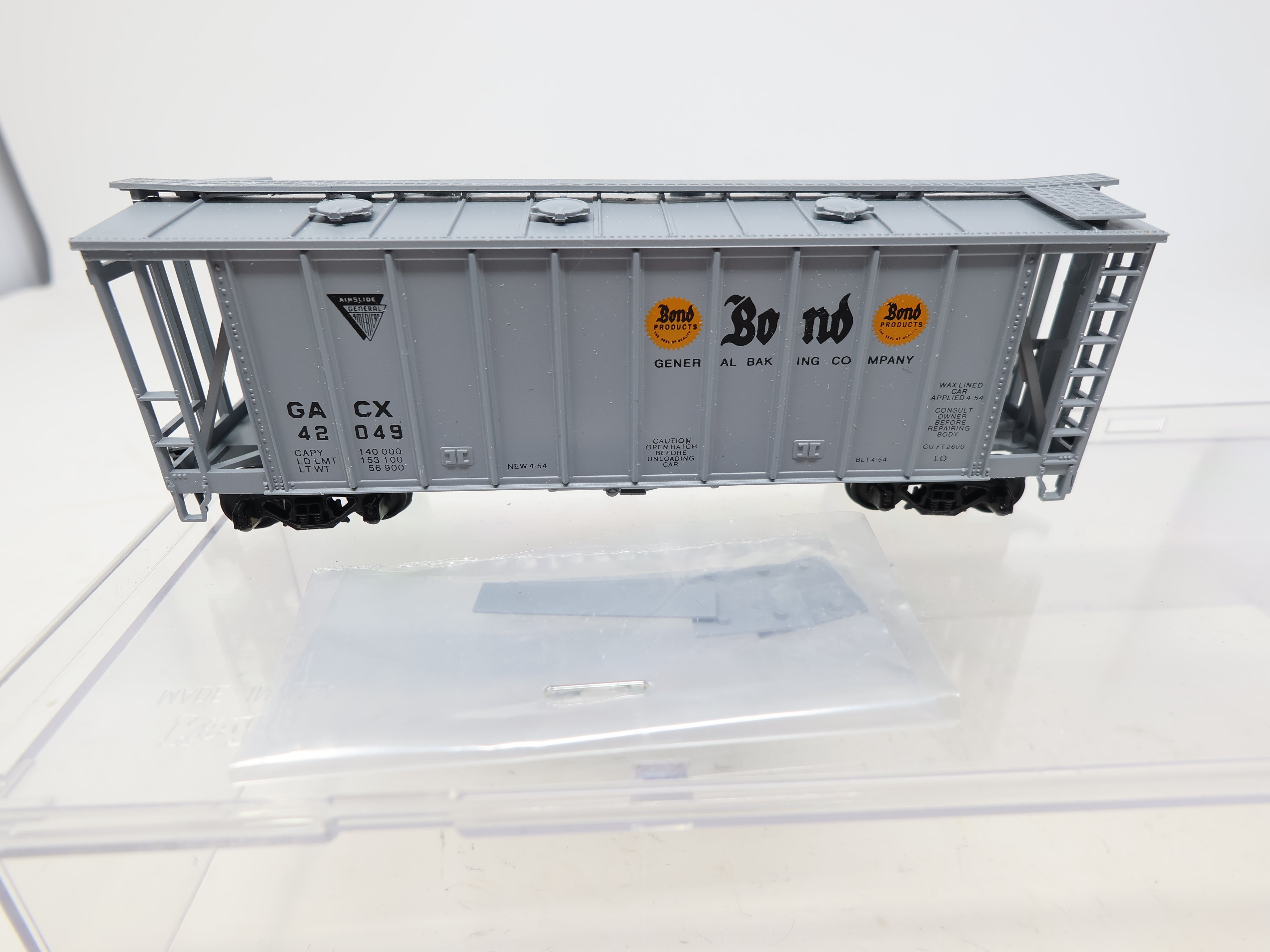 USED Con-Cor #1-009708 HO Scale, 40' Airslide Original Version, Bond Baking GACX #42049