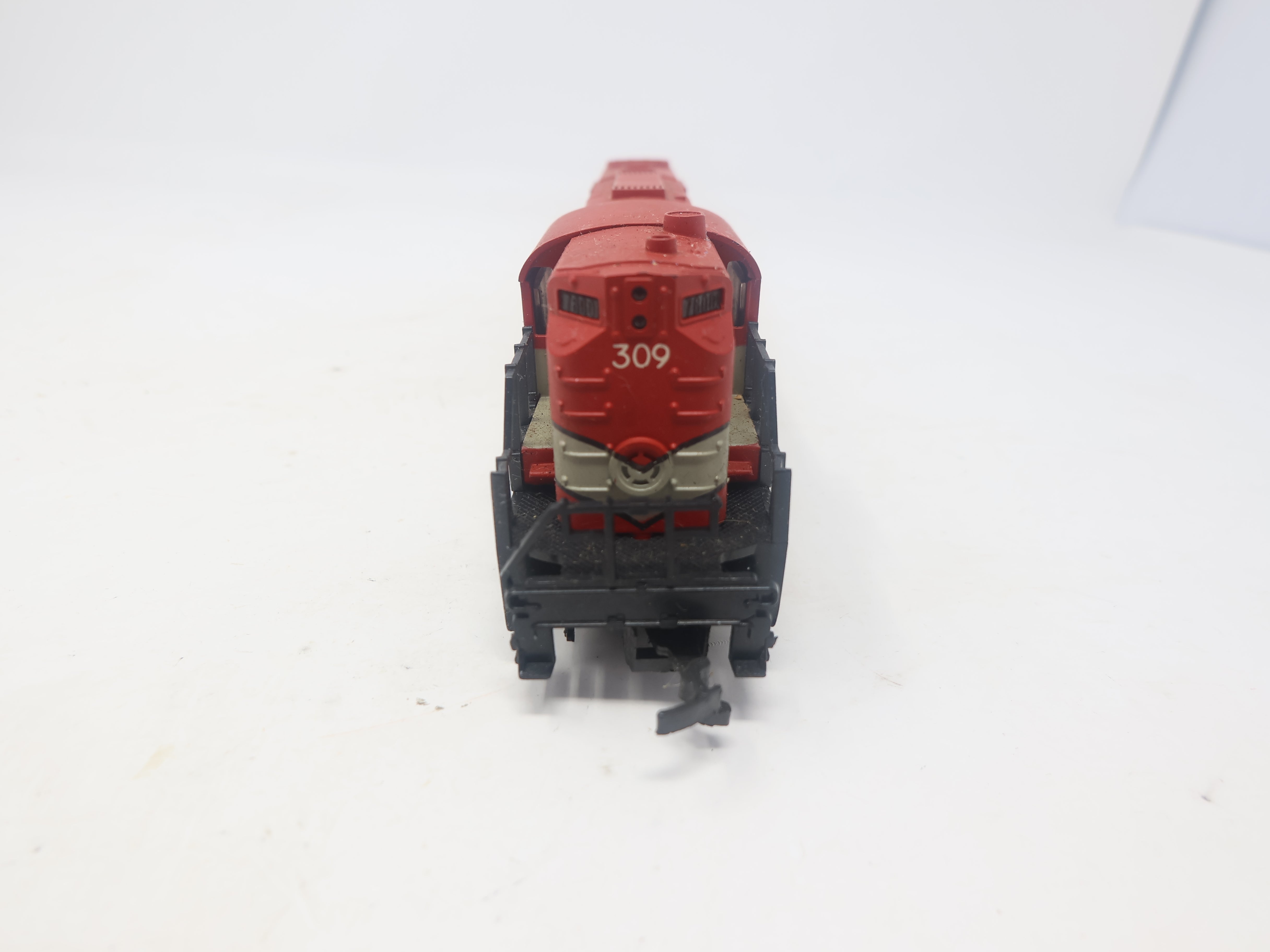 USED AHM HO Scale, RS-11 Diesel Locomotive, Green Bay Route #309, Needs Maintenance