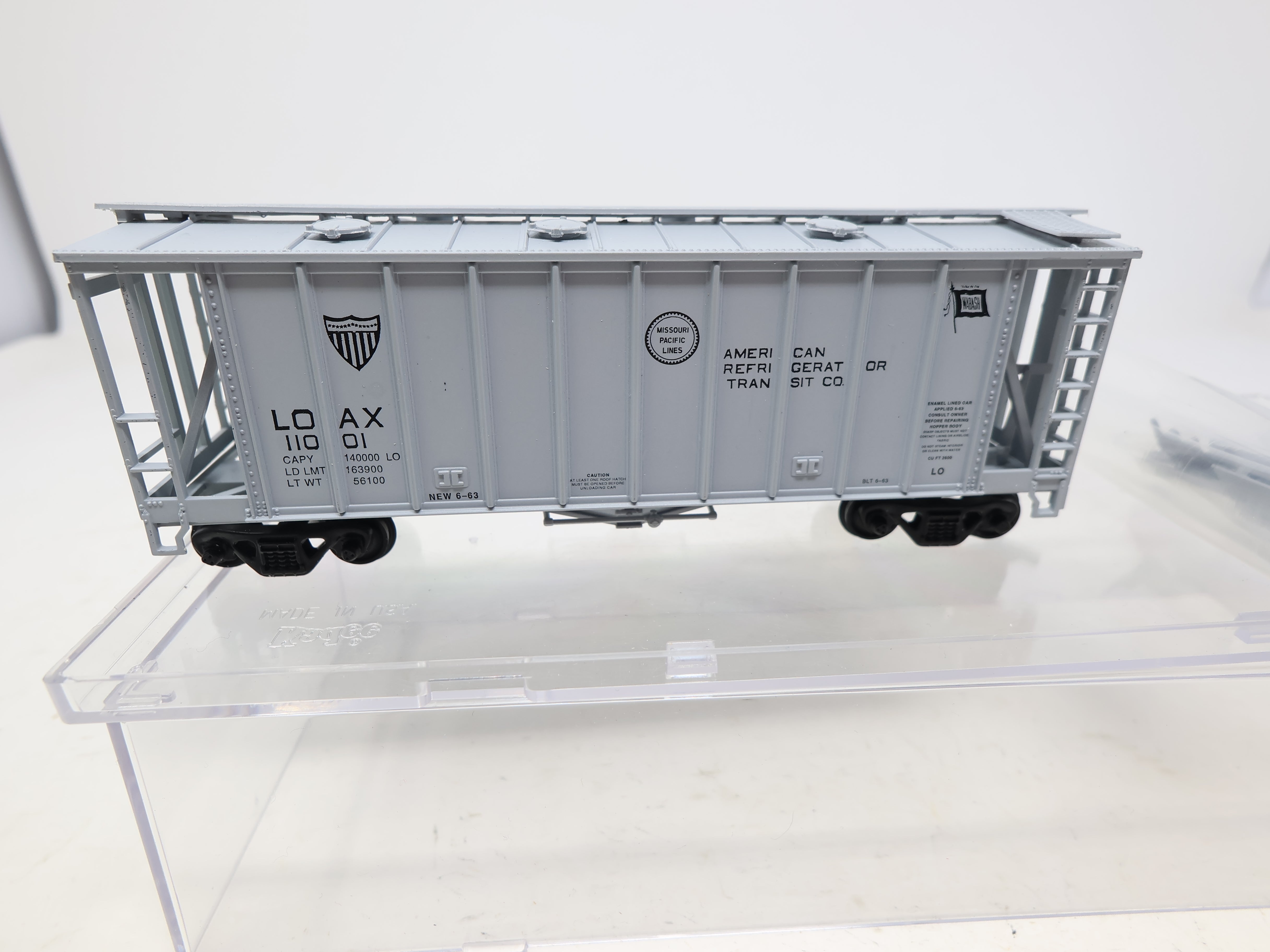 USED Con-Cor HO Scale, Airslide Version 1, Missouri Pacific LOAX #11001