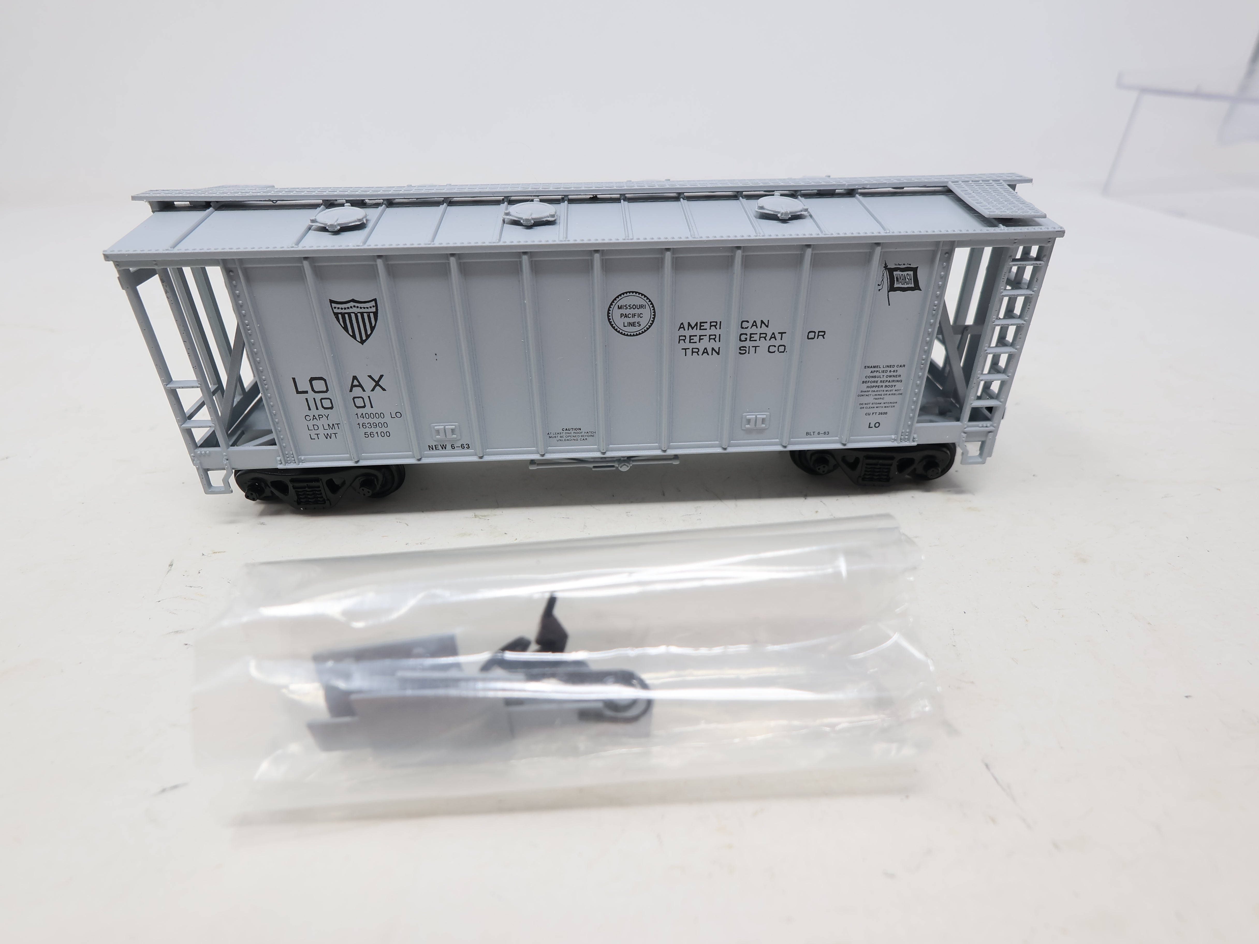 USED Con-Cor HO Scale, Airslide Version 1, Missouri Pacific LOAX #11001