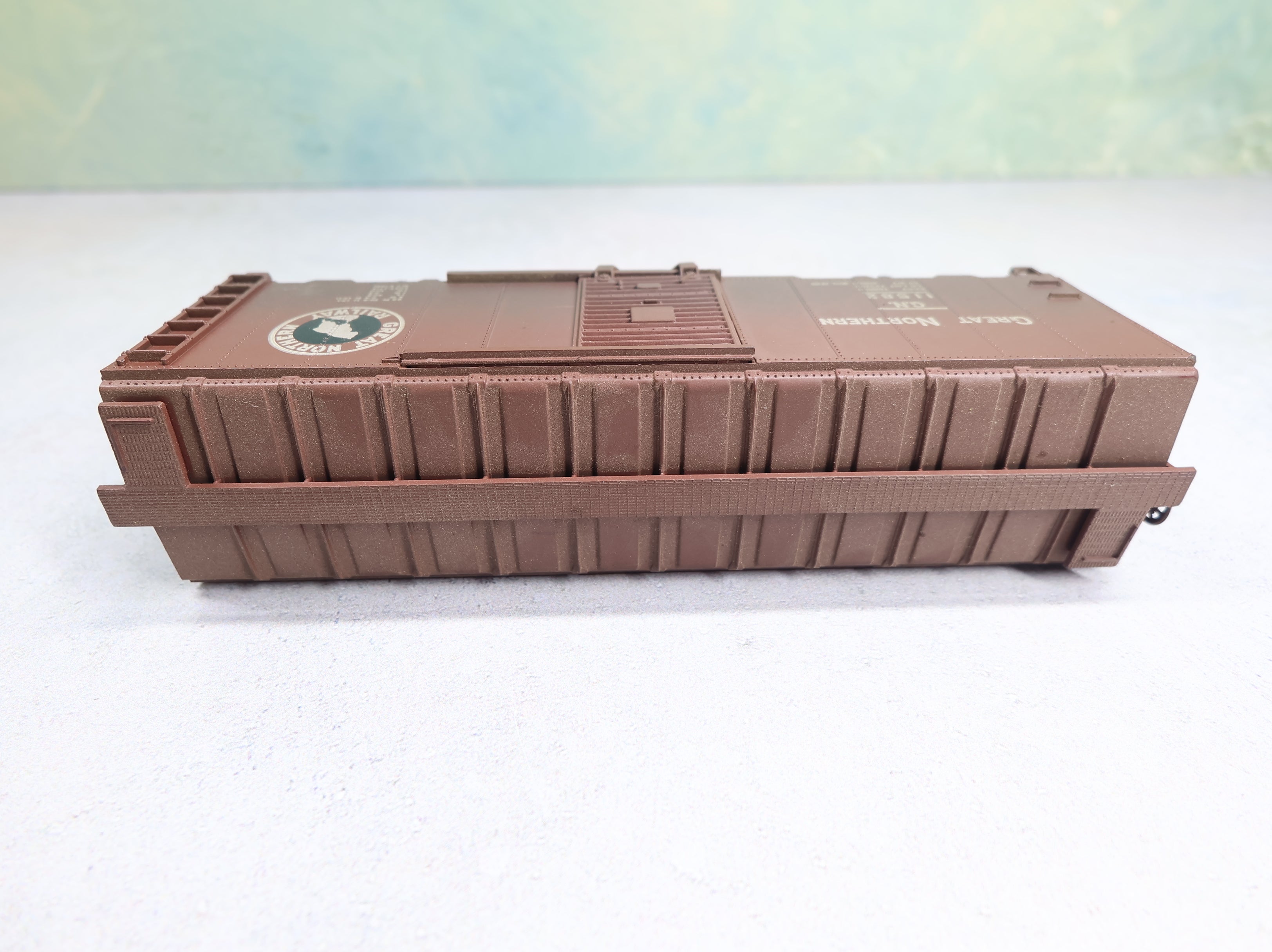 USED Athearn HO Scale 40' Box Car Weathered Great Northern GN #11582