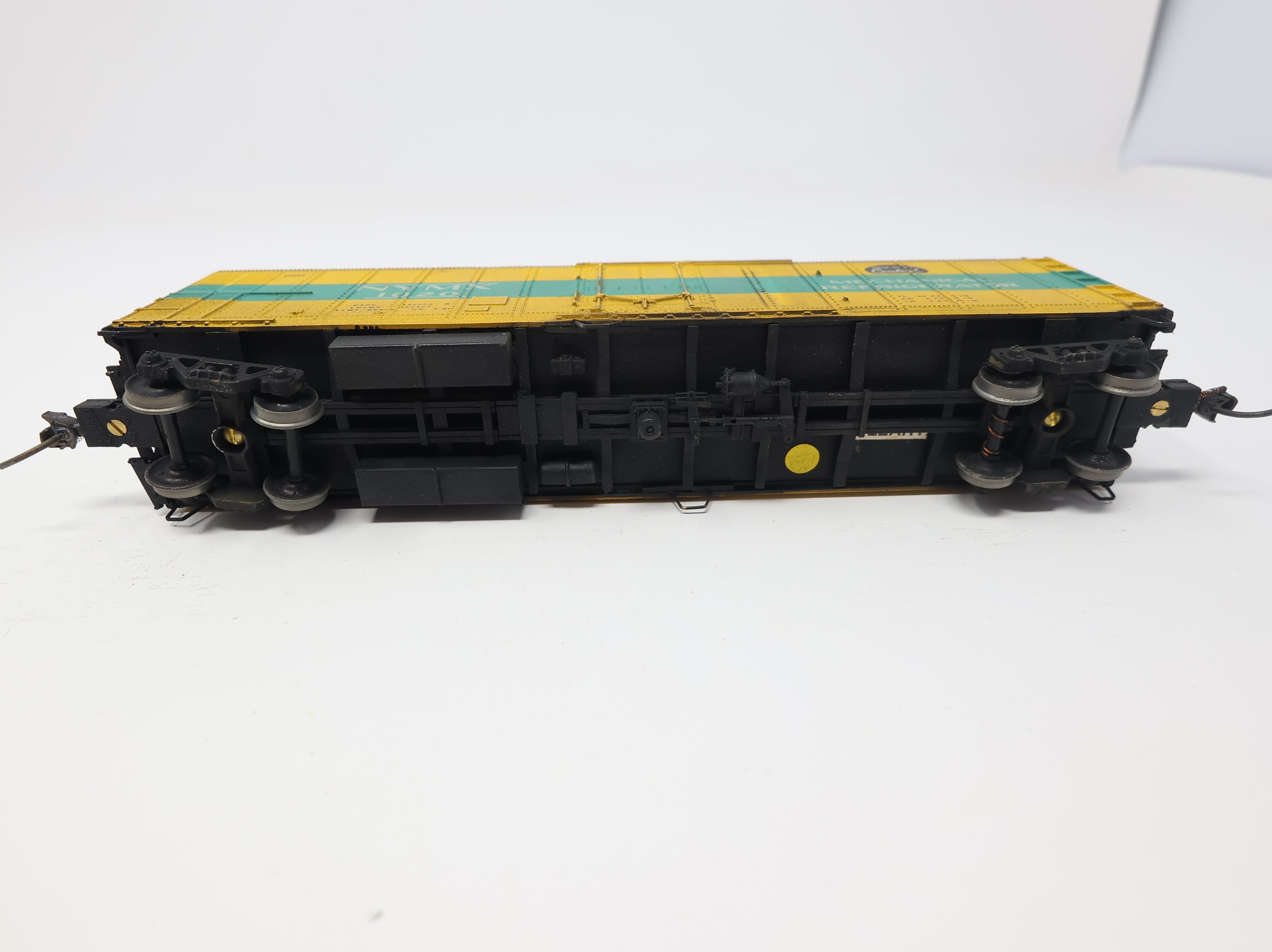 USED HO Scale 50' Reefer Box Car New York Central NYMX #1020 Weathered