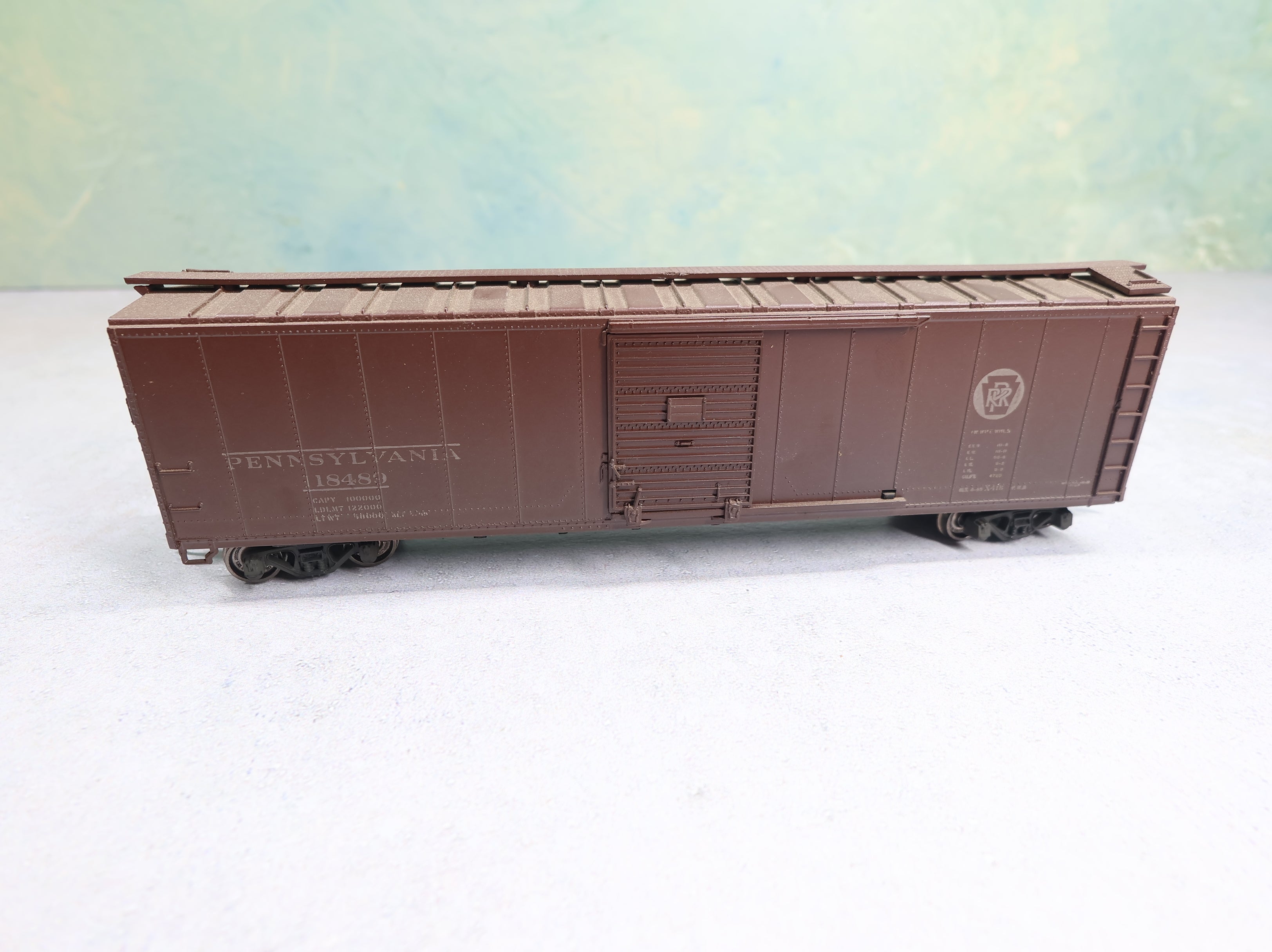 USED Athearn HO Scale 50' Box Car Weathered Pennsylvania #18489