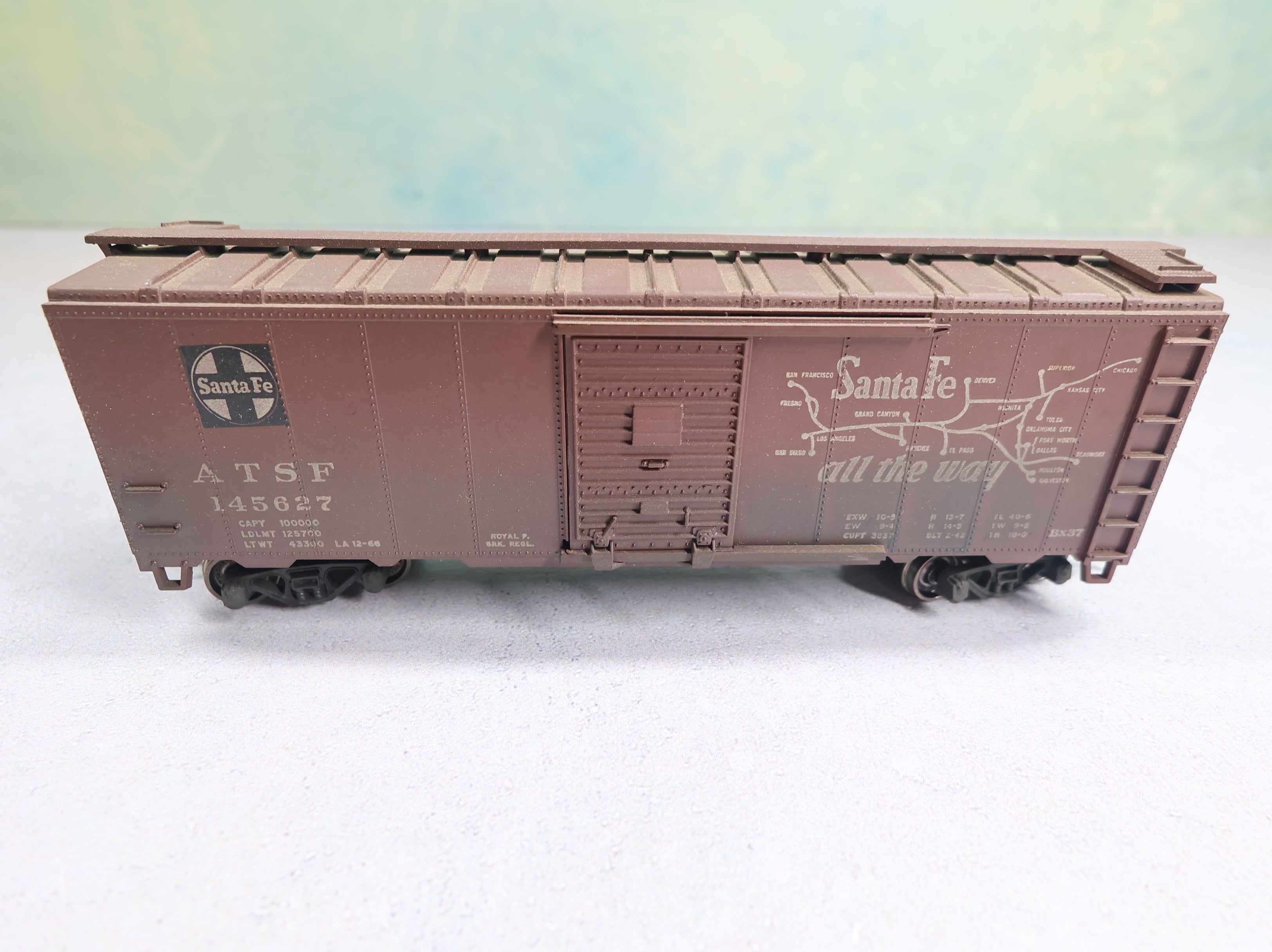 USED Athearn HO Scale 40' Box Car Weathered Santa Fe ATSF #145627 Weathered