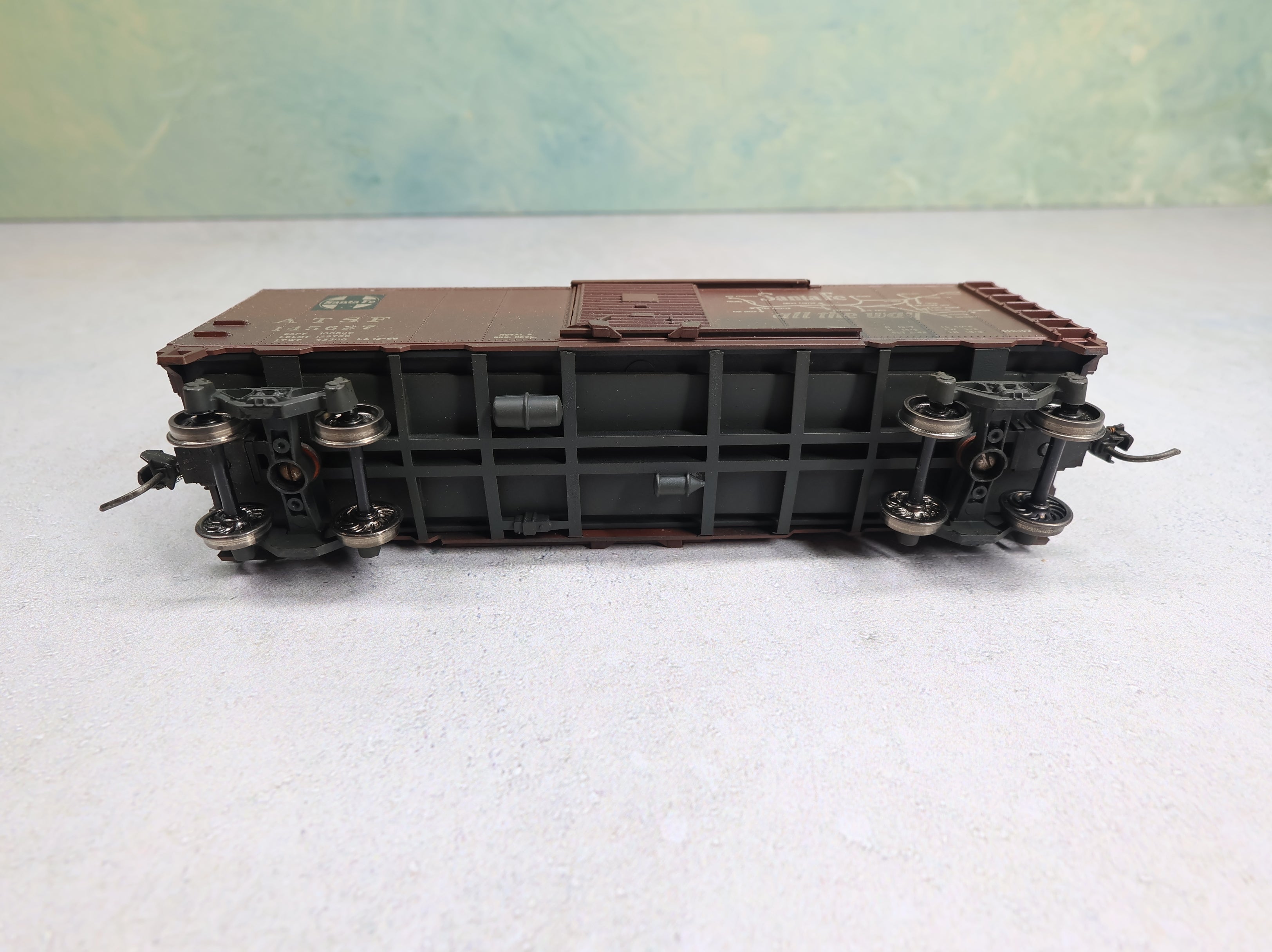 USED Athearn HO Scale 40' Box Car Weathered Santa Fe ATSF #145627 Weathered