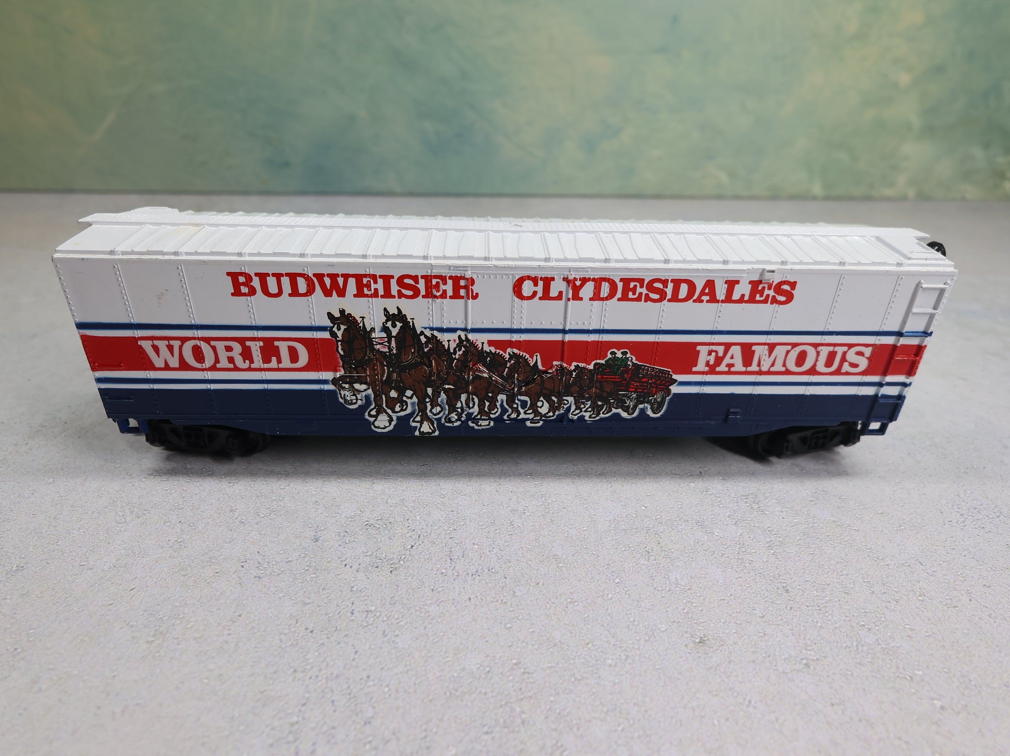 USED Bachmann HO Scale 50' Box Car Budweiser Clydesdales World Famous