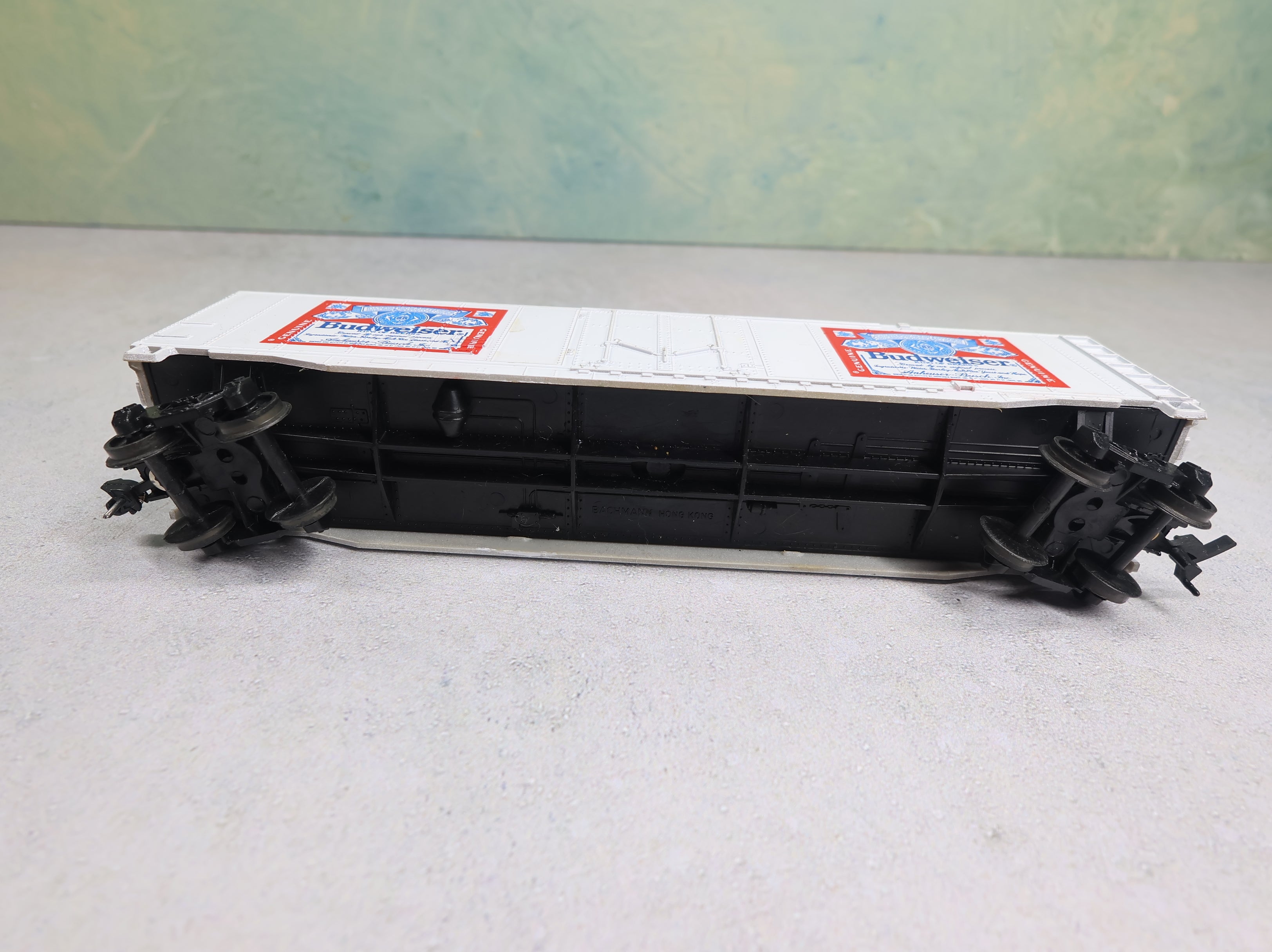 USED Bachmann HO Scale 50' Box Car Budweiser Beer