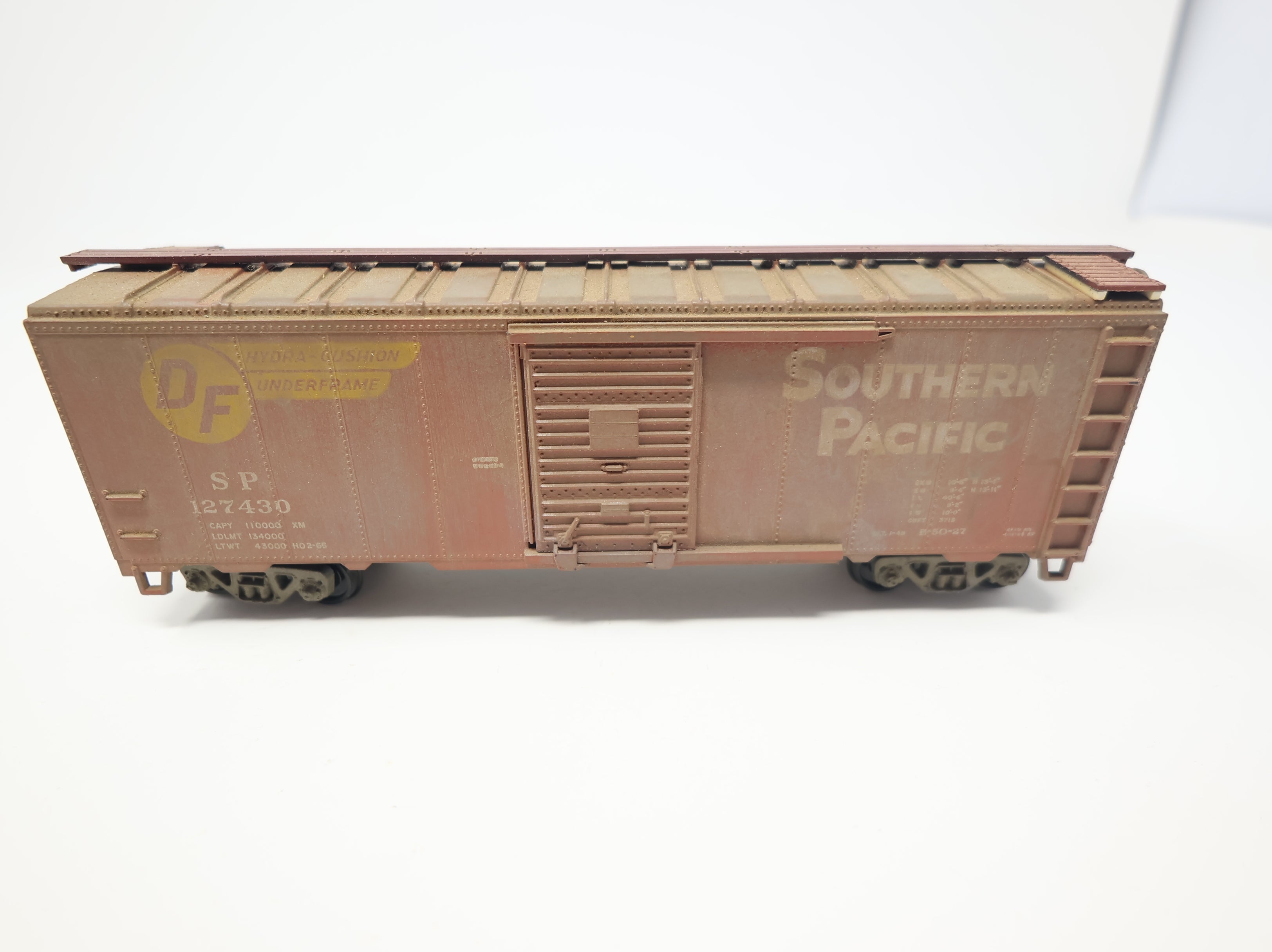 USED Athearn HO Scale 40' Steel Box Car Southern Pacific SP #127430 Weathered