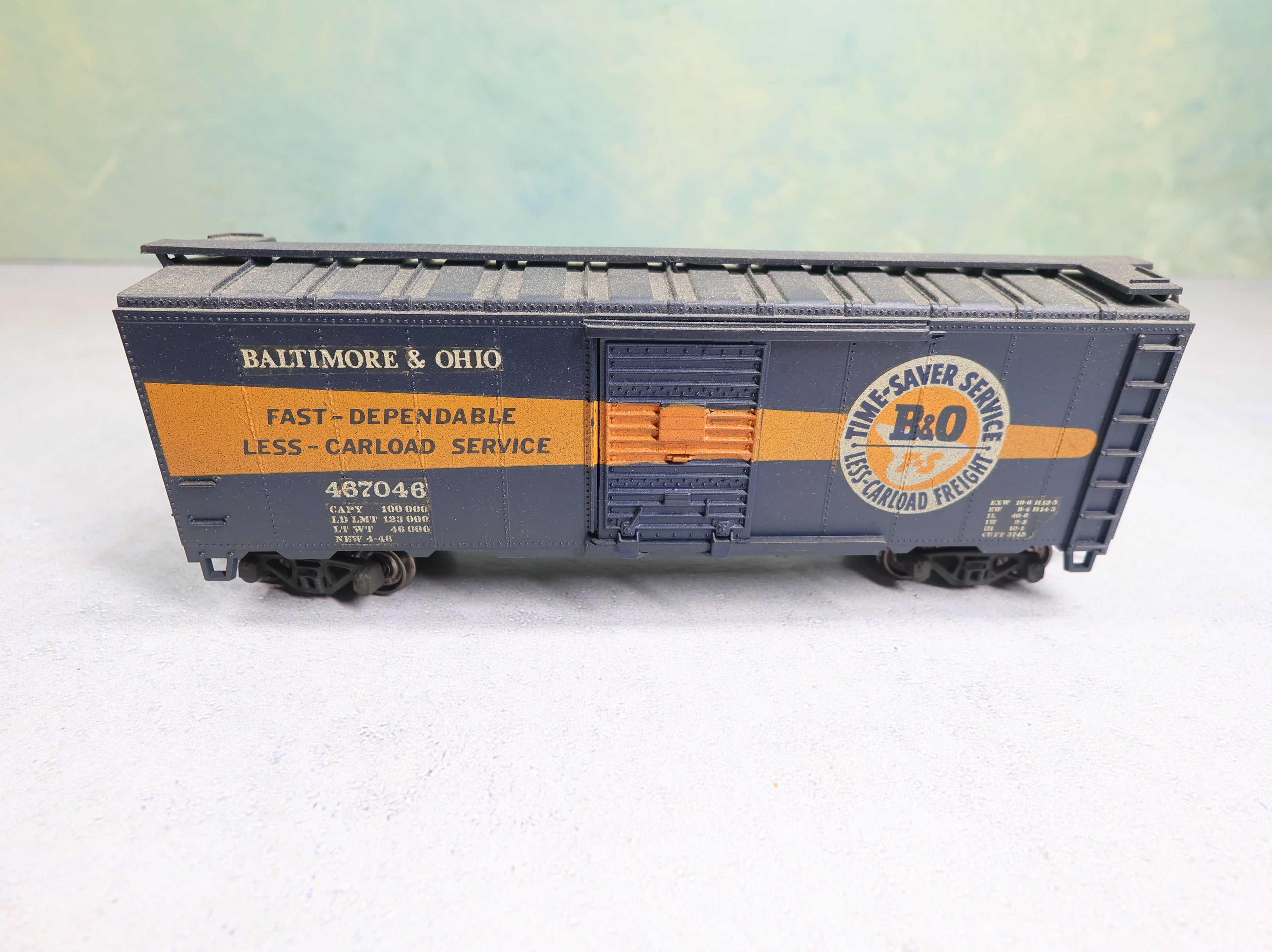 USED Athearn HO Scale 40' Box Car Baltimore and Ohio #467046 Weathered Decal